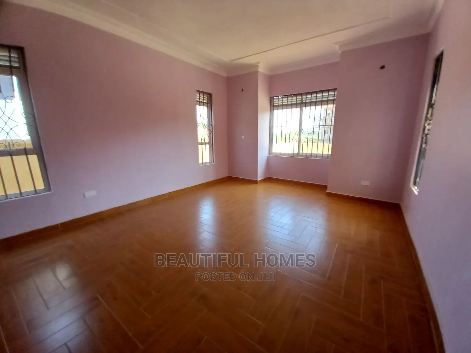 Furnished 4bdrm Bungalow in All Tarmacked, Kira for Sale in Kira