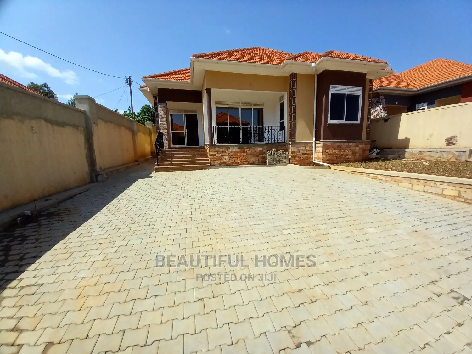 Furnished 4bdrm House in Kira Tarmack Estate for Sale in Kira