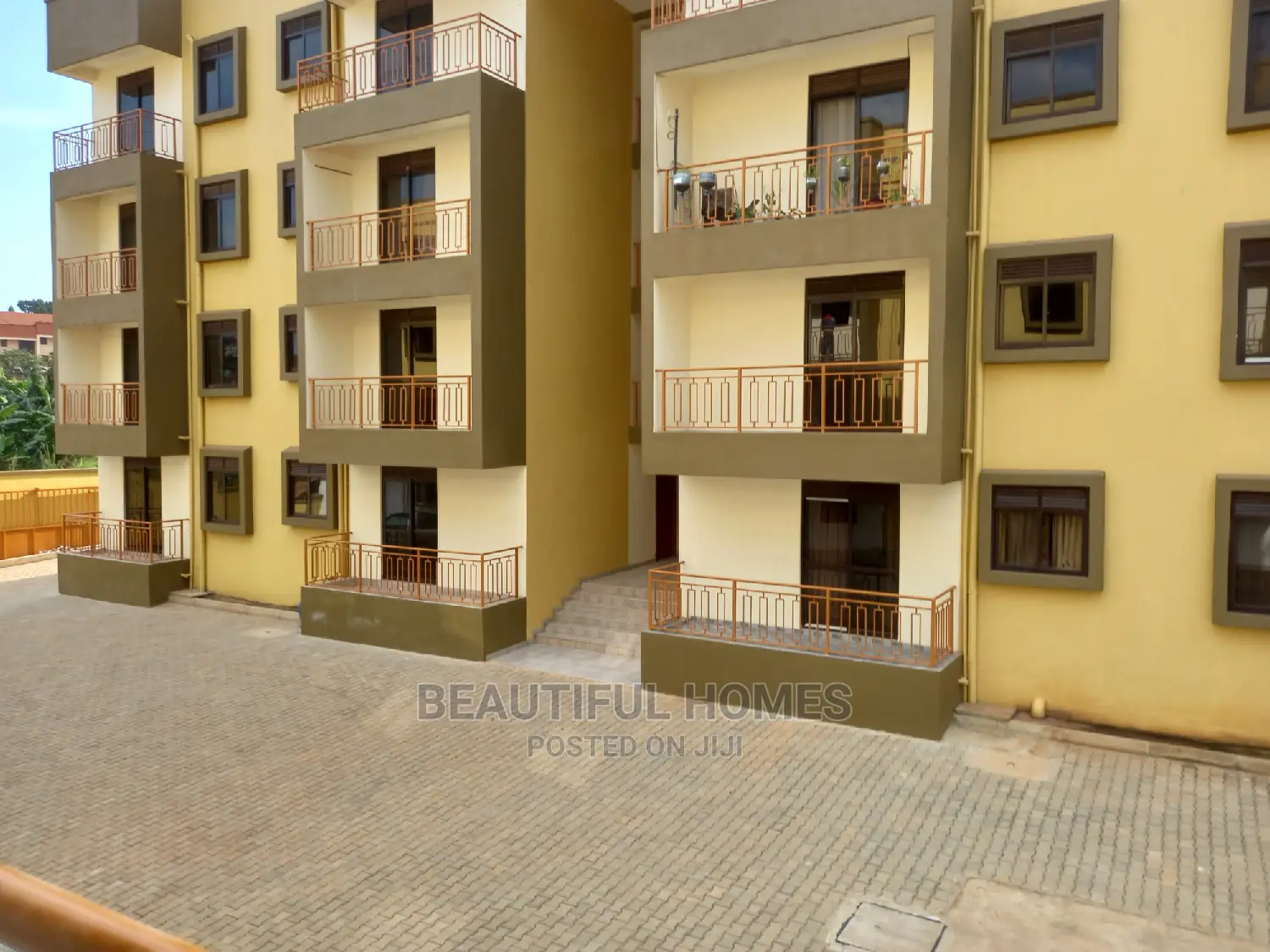 Furnished 3bdrm Condo in Kisaasi, Central Division for Sale in Central Division
