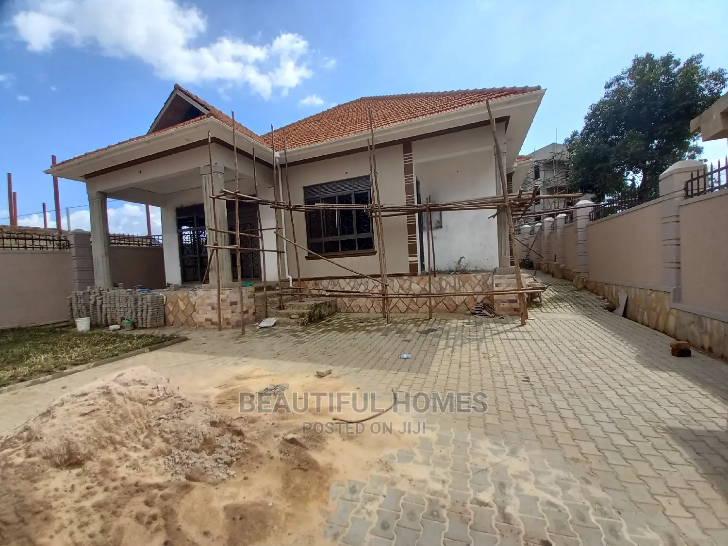 Furnished 4bdrm House in Kira for Sale in Kira