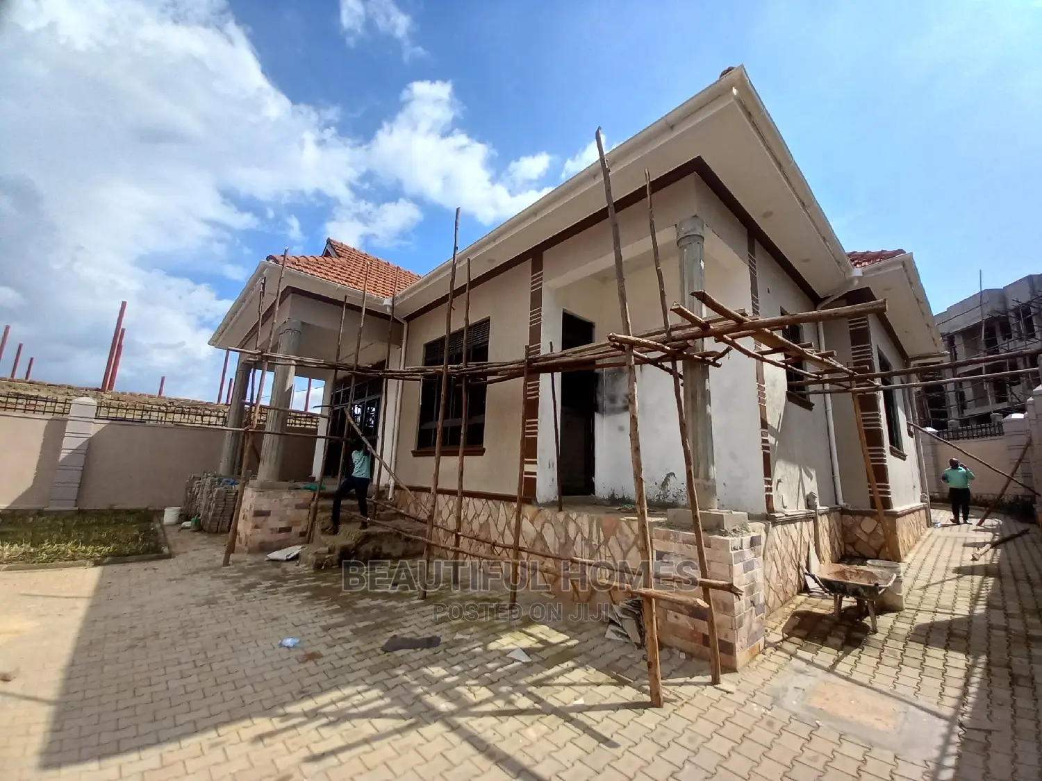 Furnished 4bdrm House in Kira for Sale in Kira