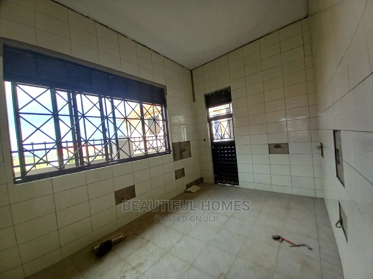 Furnished 4bdrm House in Kira for Sale in Kira