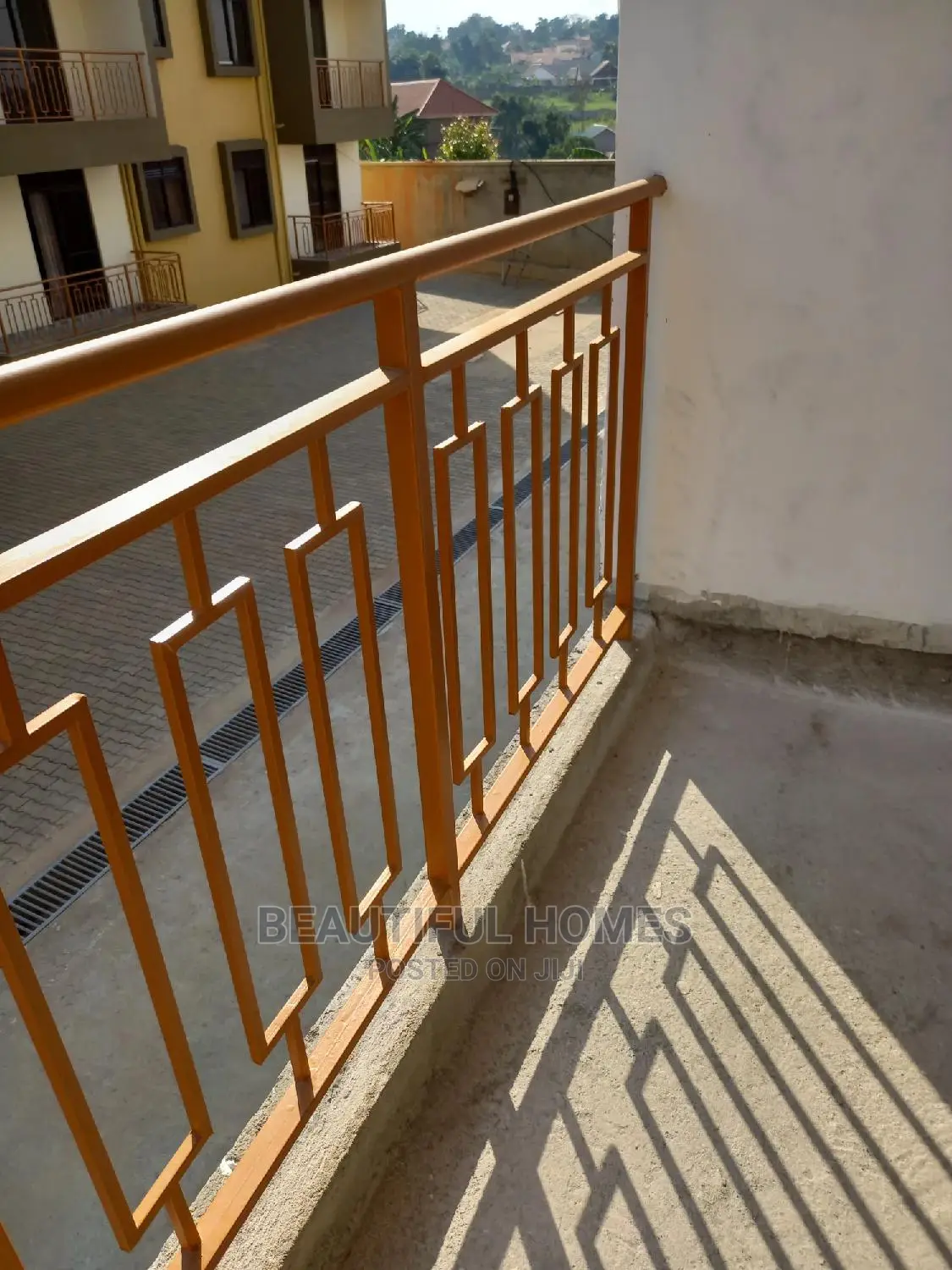 Furnished 3bdrm Condo in Kisaasi, Central Division for Sale in Central Division