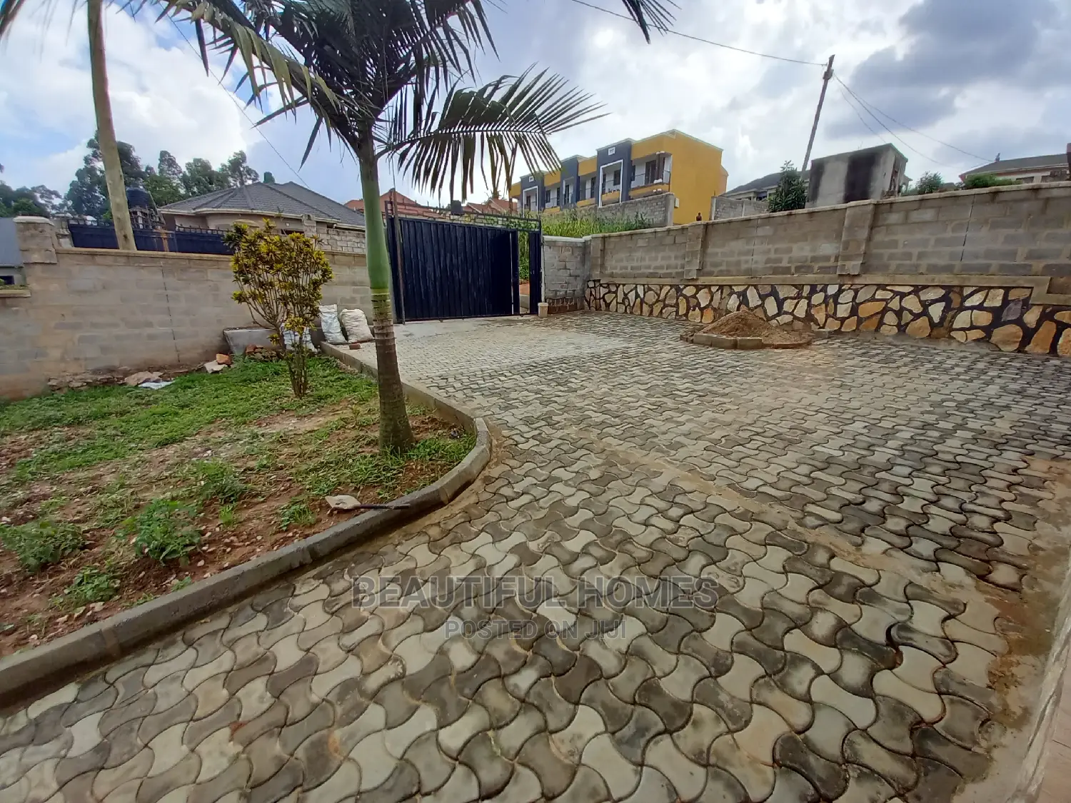 Furnished 3bdrm House in Kira for Sale in Kira
