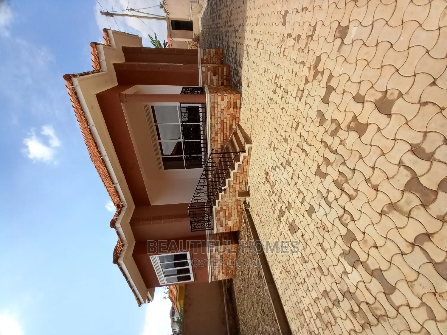 Furnished 4bdrm House in Tarmacked Estate, Kira for Sale in Kira