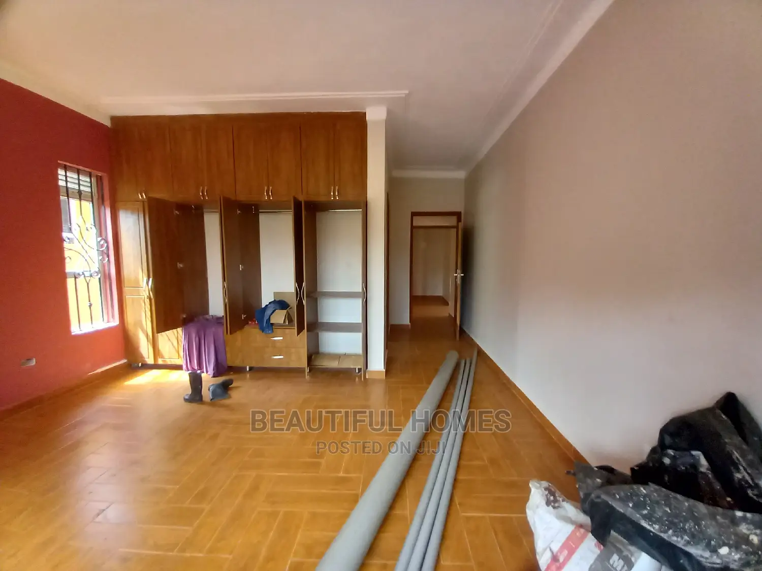 Furnished 4bdrm House in Tarmacked Estate, Kira for Sale in Kira