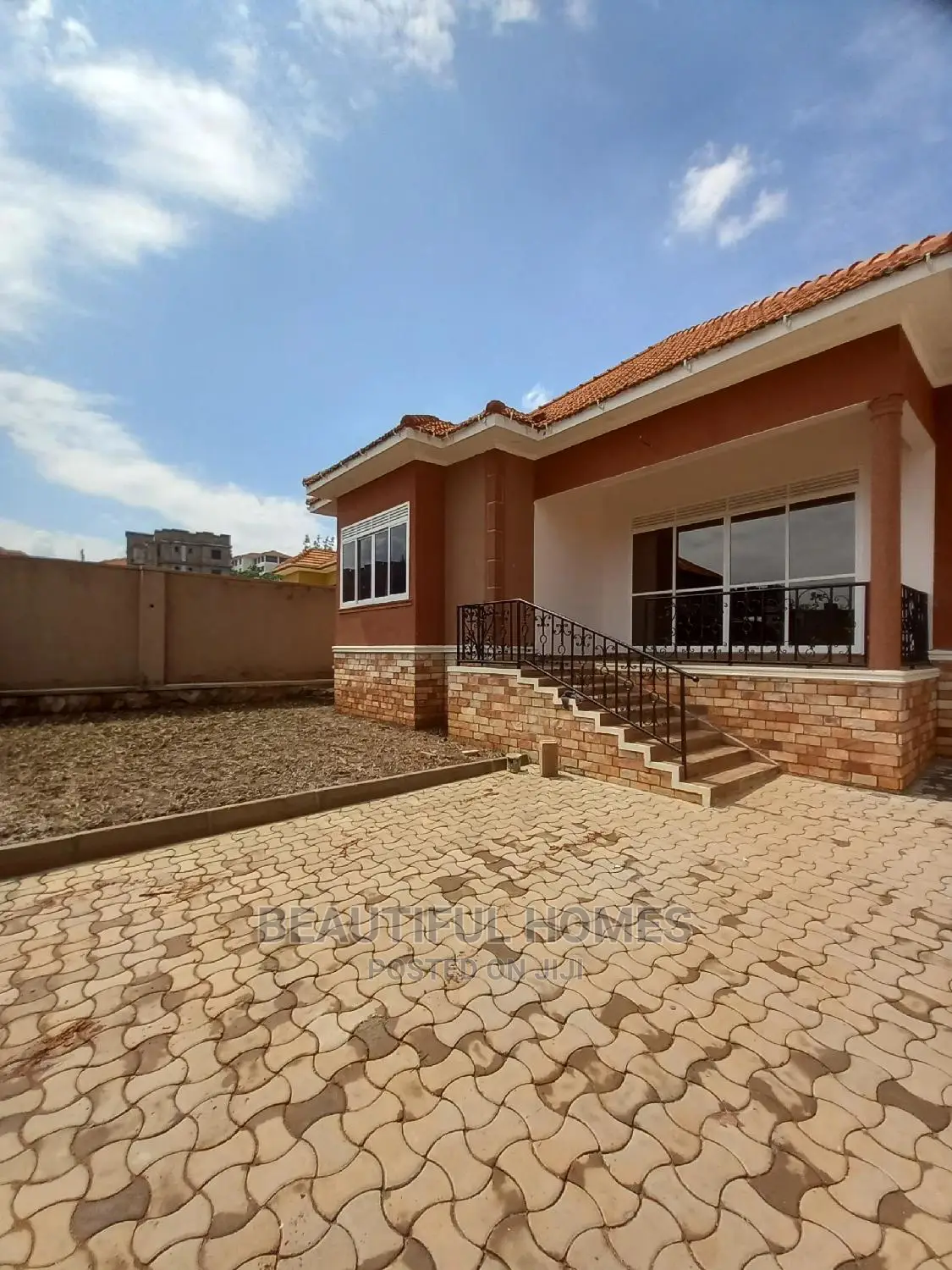 Furnished 4bdrm House in Tarmacked Estate, Kira for Sale in Kira