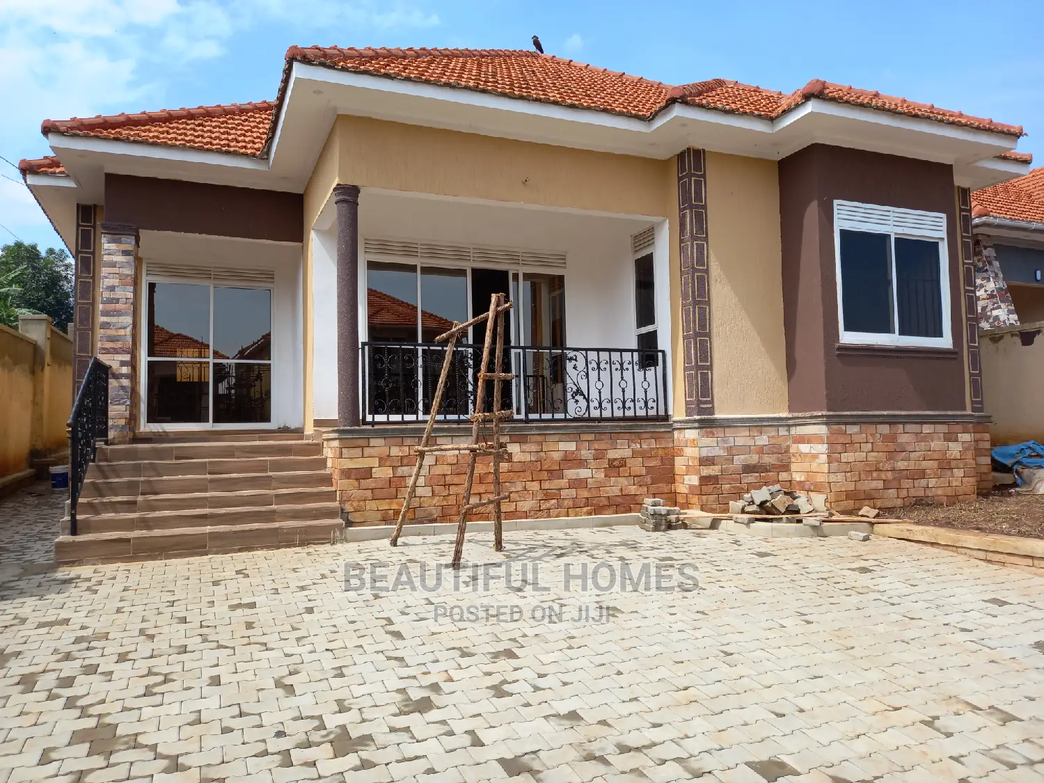 Furnished 4bdrm Bungalow in Kira Tarmack, Central Division for Sale in Central Division