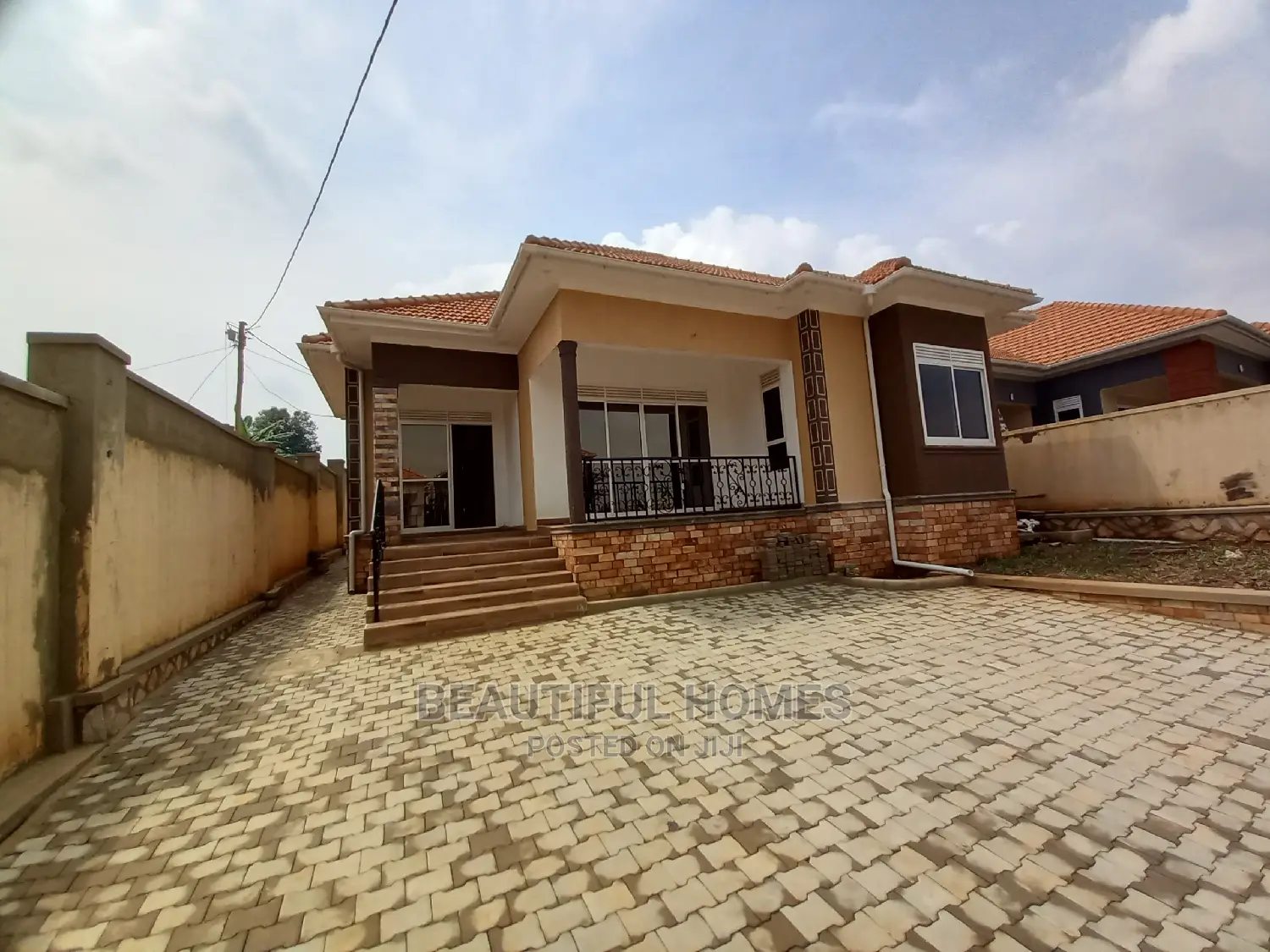 Furnished 4bdrm Bungalow in Kira Tarmack, Central Division for Sale in Central Division
