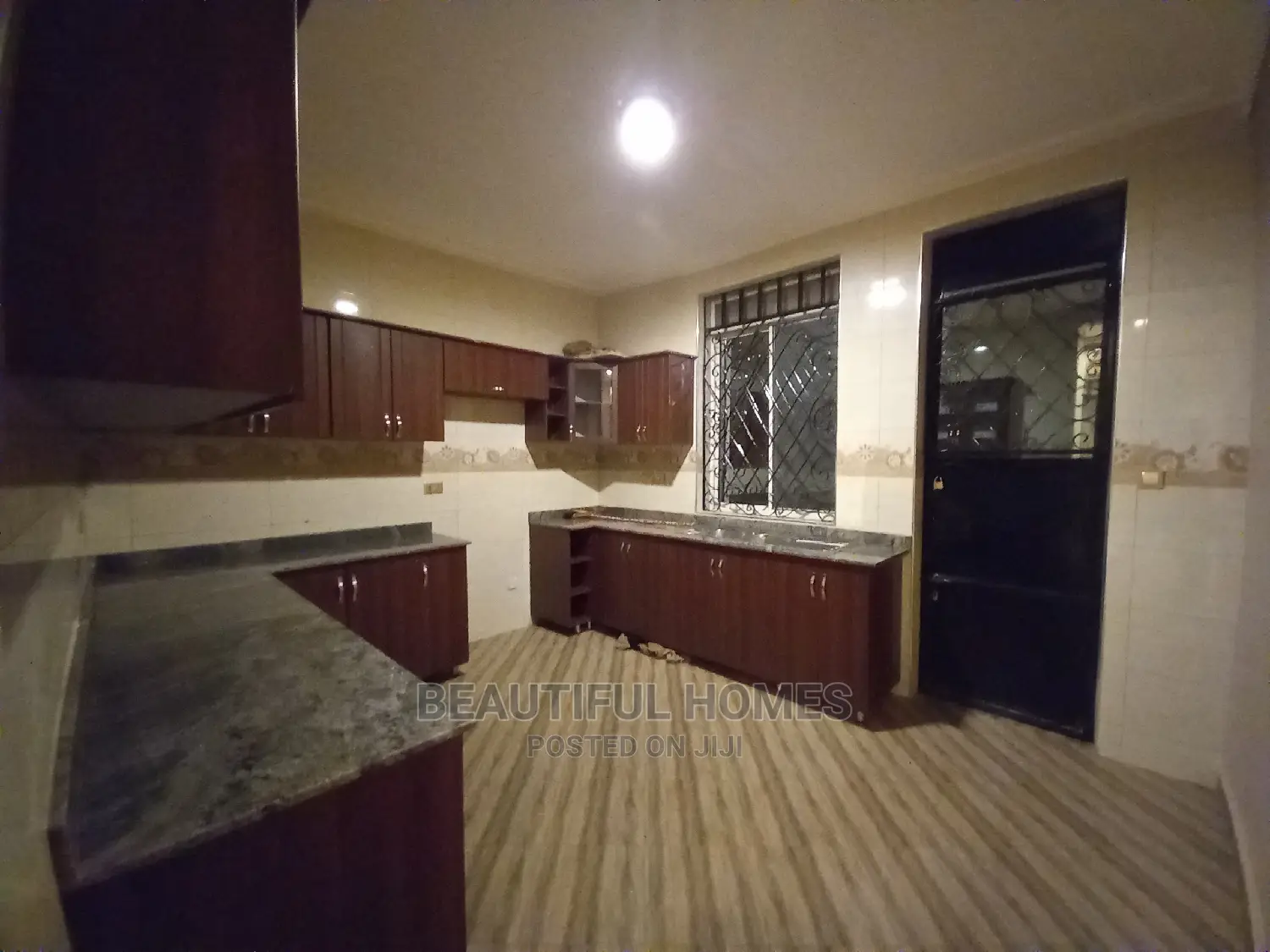 Furnished 4bdrm House in Tarmacked Estate, Kira for Sale in Kira