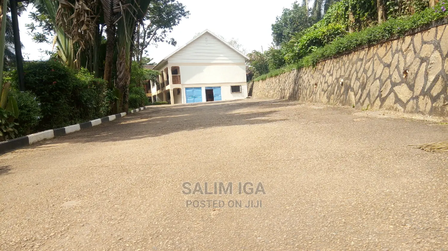6bdrm Duplex in Kololo Property, Central Division for Rent in Central Division