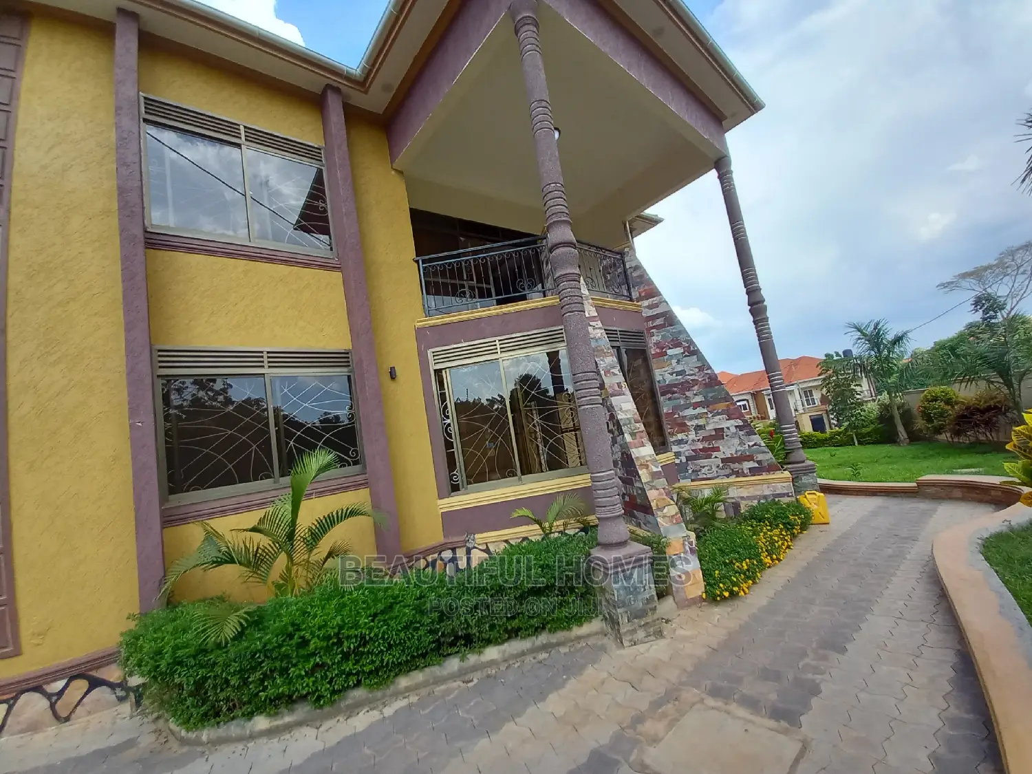 Furnished 7bdrm Mansion in Kiwatule, Central Division for Sale in Central Division