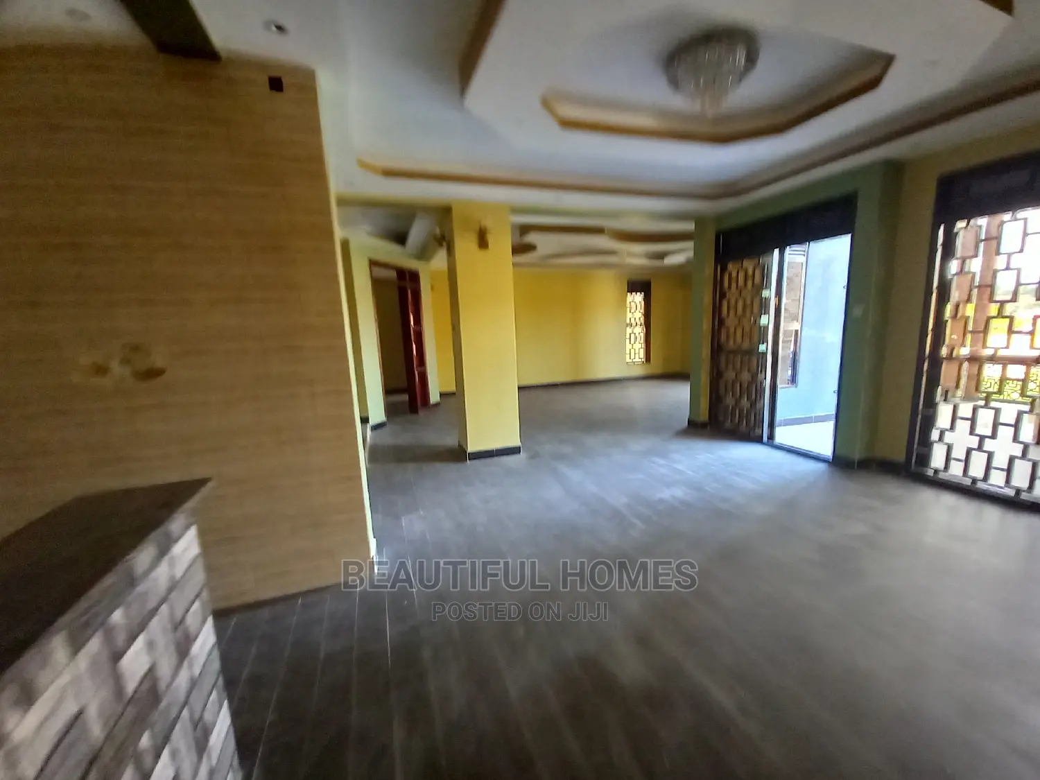 Furnished 7bdrm Mansion in Najjera, Central Division for Sale in Central Division