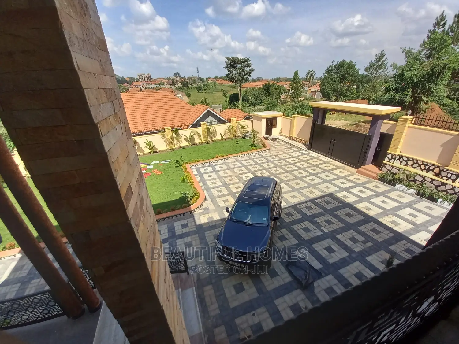 Furnished 7bdrm Mansion in Najjera, Central Division for Sale in Central Division