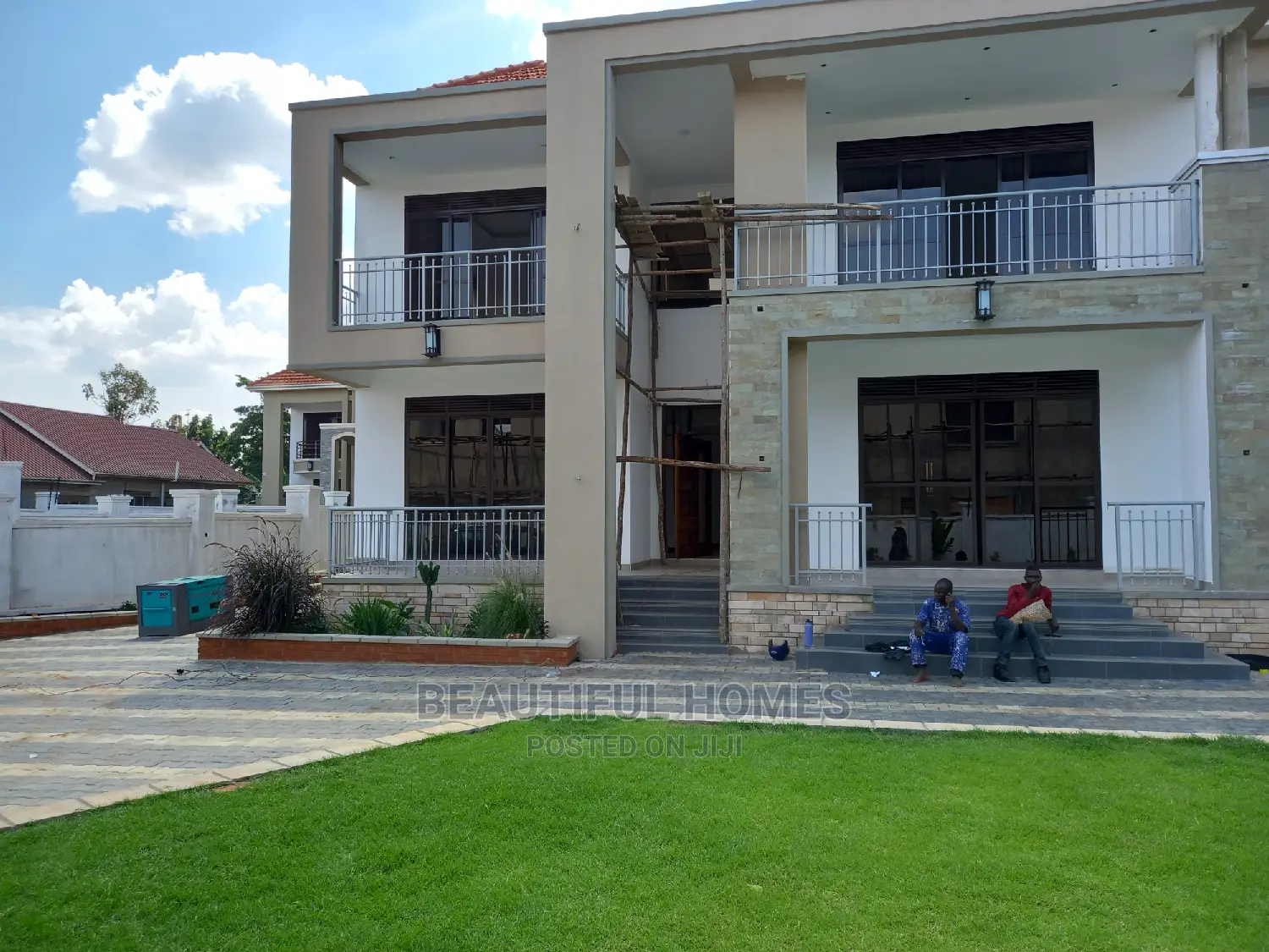 Furnished 6bdrm Mansion in Kira for Sale in Kira