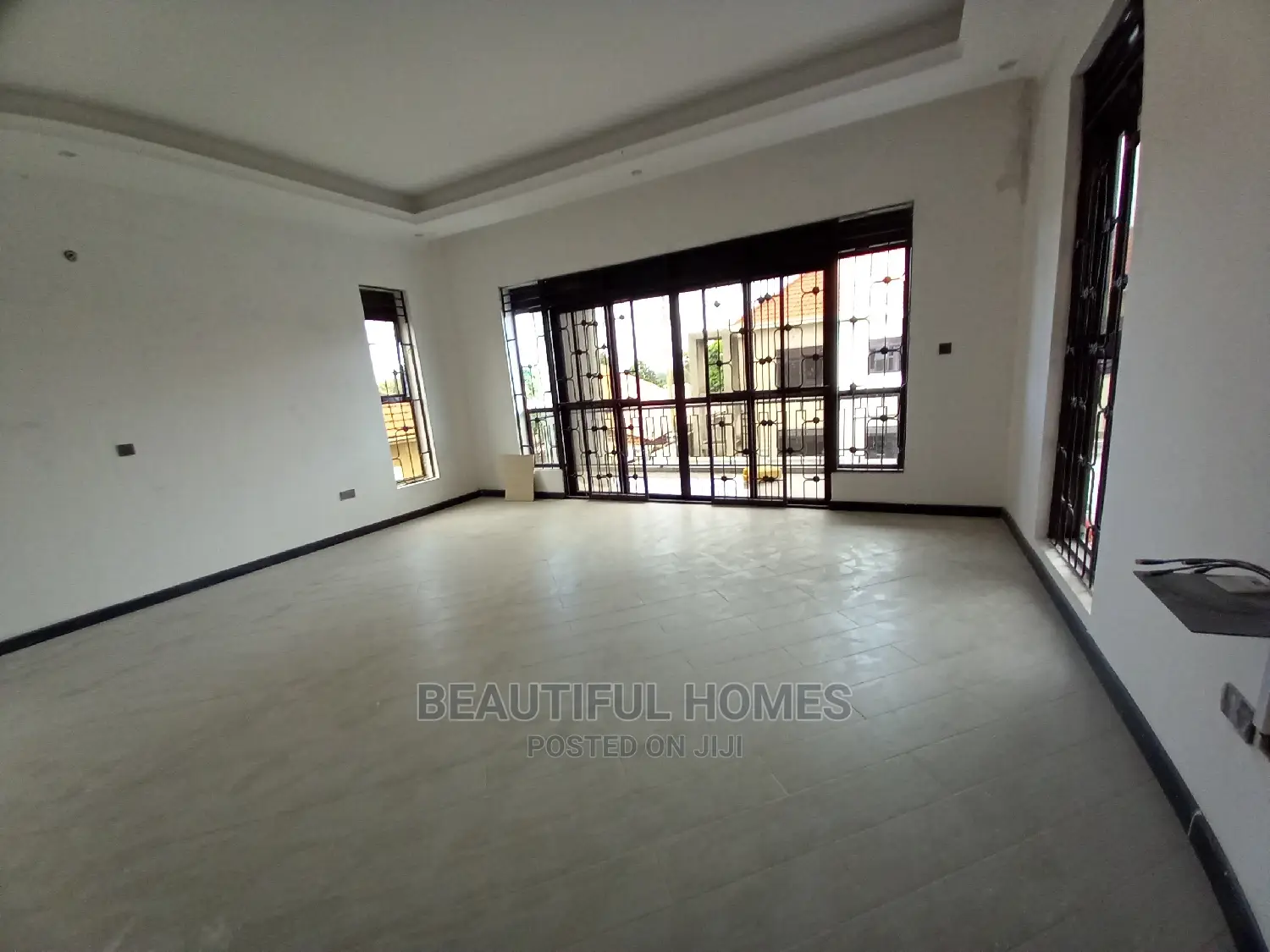 Furnished 6bdrm Mansion in Kira, Central Division for Sale in Central Division