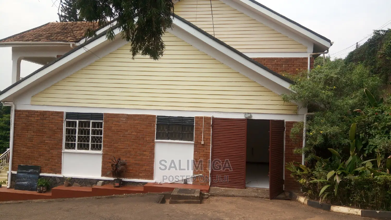 4bdrm Duplex in Kololo Property, Central Division for Rent in Central Division