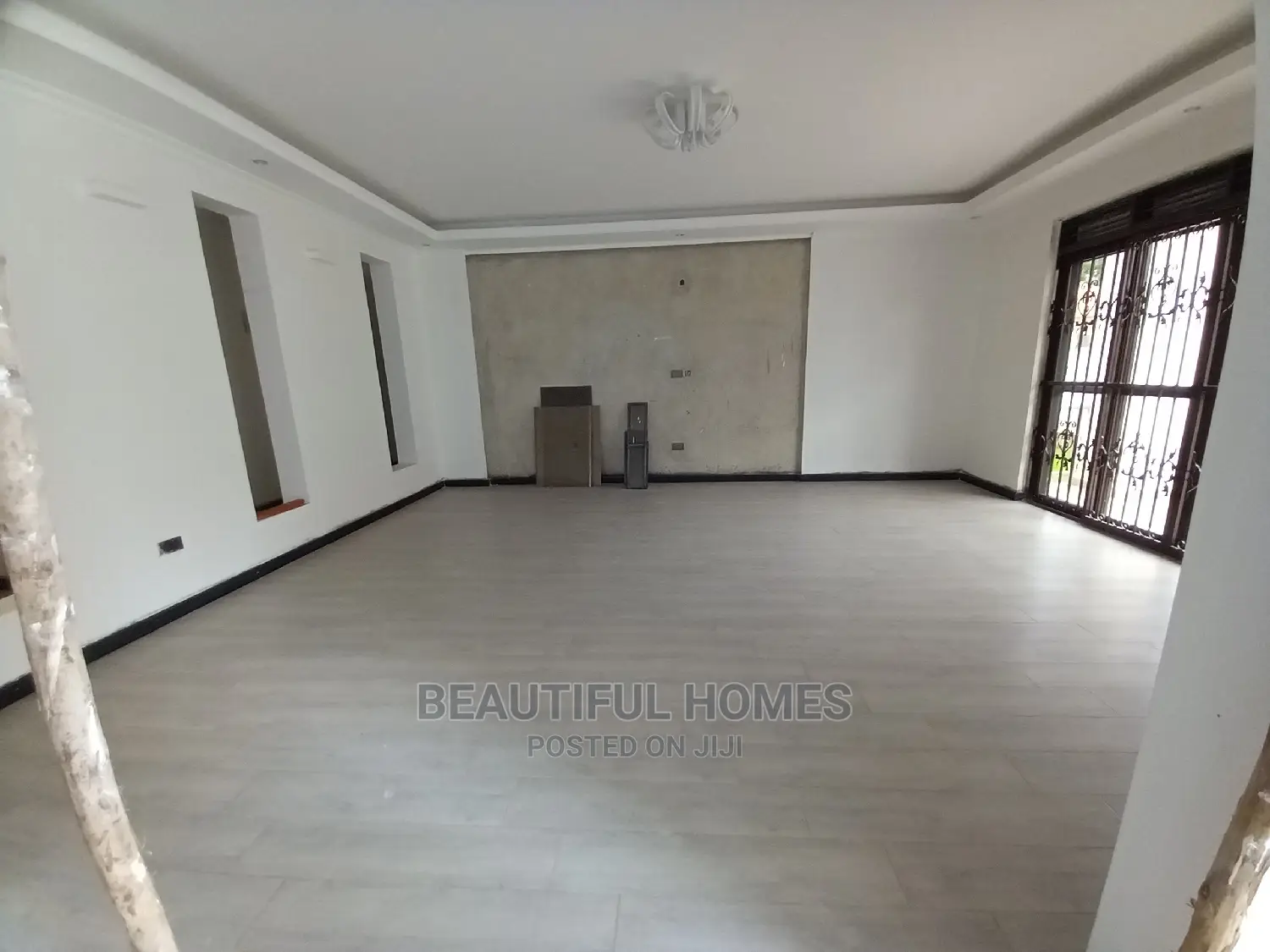 Furnished 6bdrm Mansion in Kiwatule Rich, Nakawa for Sale in Nakawa