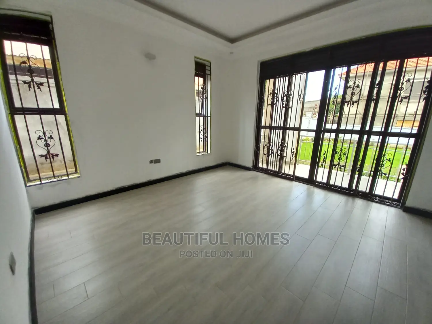 Furnished 6bdrm Mansion in Kiwatule Rich, Nakawa for Sale in Nakawa