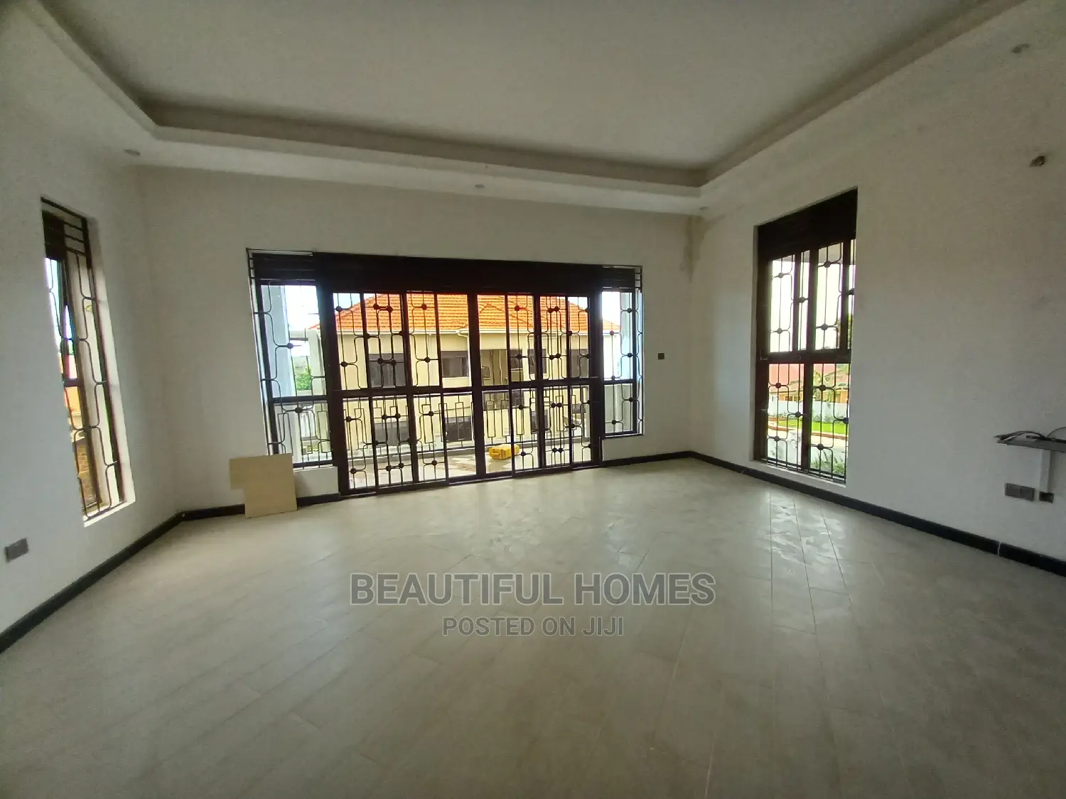 Furnished 6bdrm Mansion in Kira for Sale in Kira