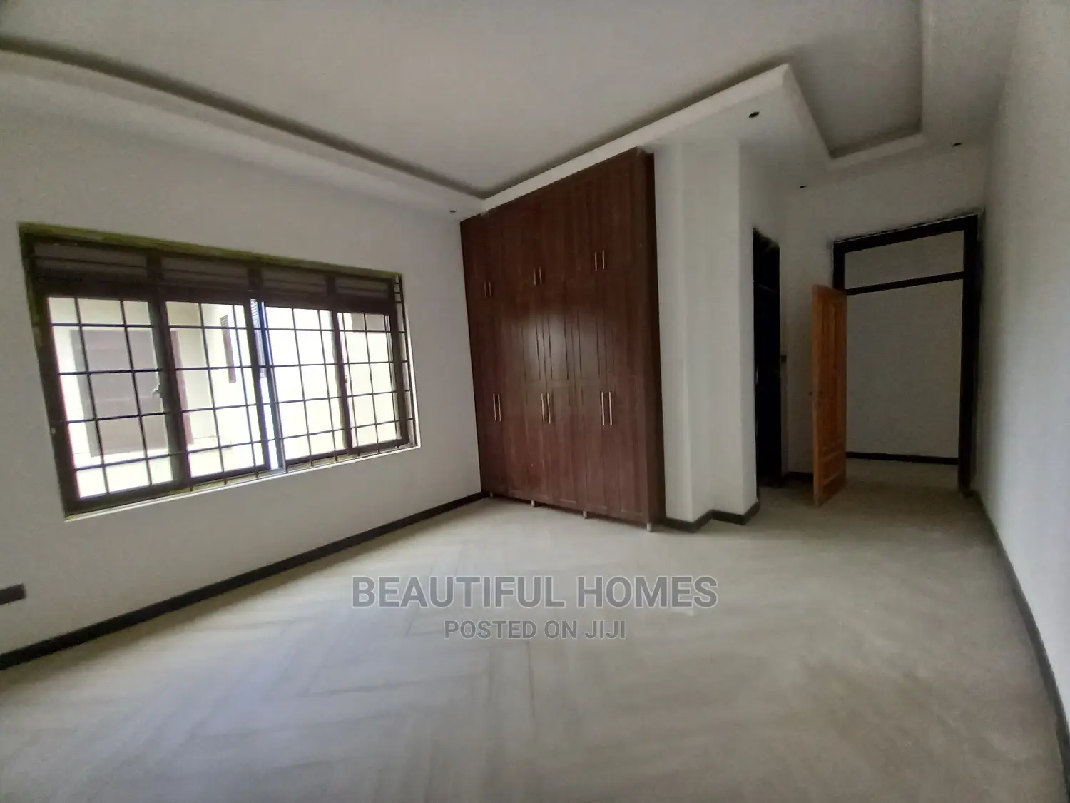 Furnished 6bdrm Mansion in Kira for Sale in Kira