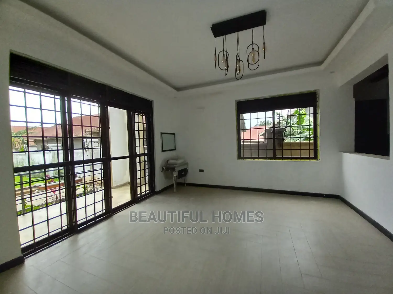 Furnished 6bdrm Mansion in Kira Royal Palace for Sale in Kira