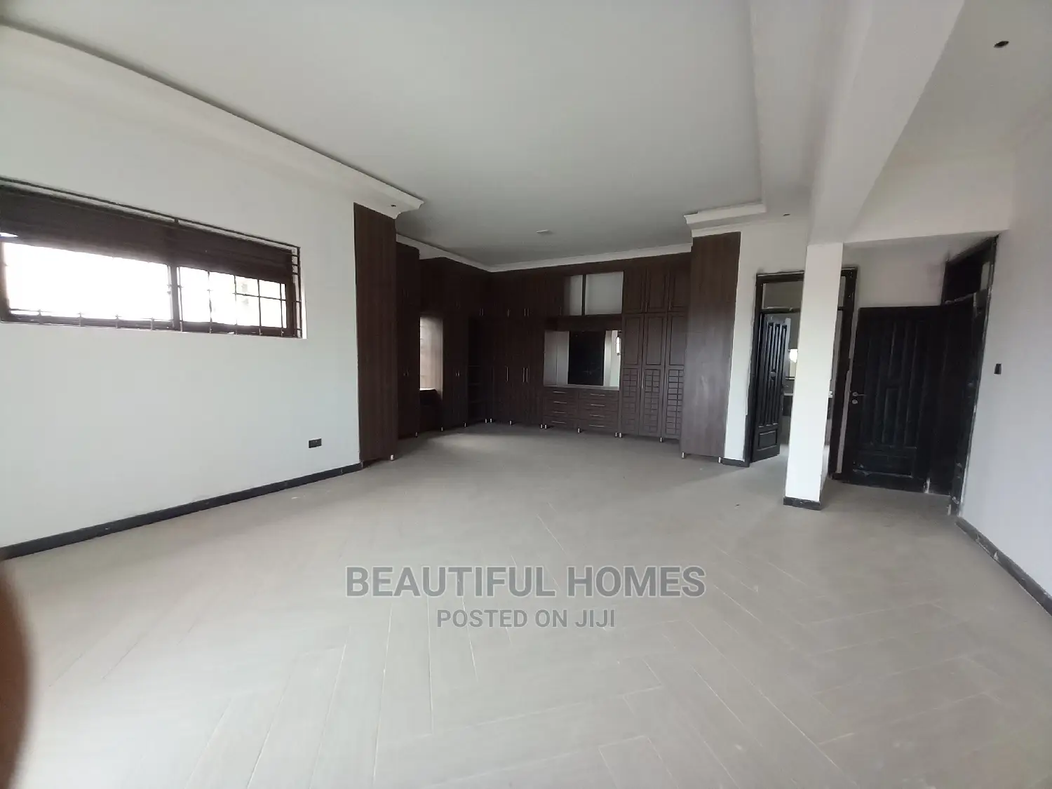 Furnished 6bdrm Mansion in Kira Royal Palace for Sale in Kira