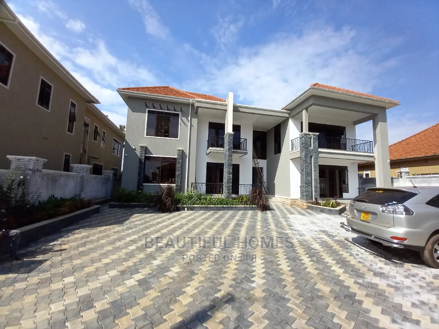 Furnished 6bdrm Mansion in Minister'S Village, Kira for Sale in Kira