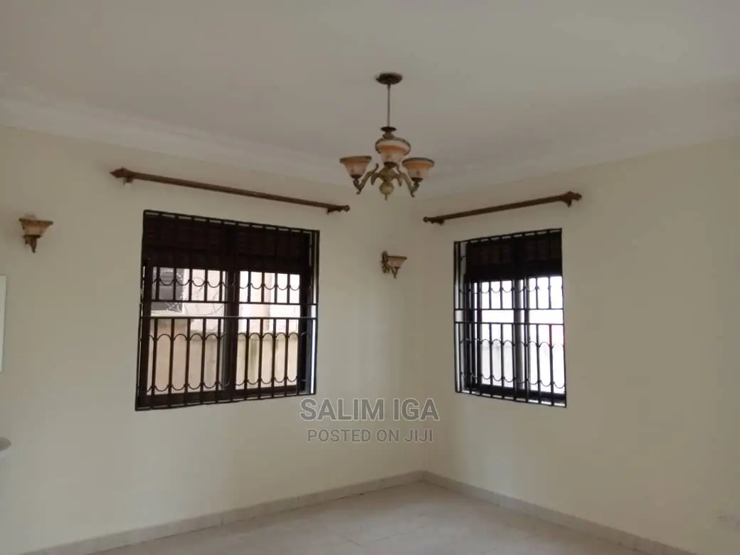 5bdrm Duplex in Kololo Property, Central Division for Rent in Central Division