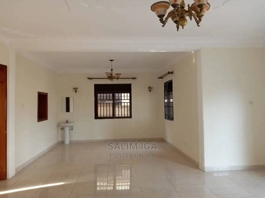 5bdrm Duplex in Kololo Property, Central Division for Rent in Central Division
