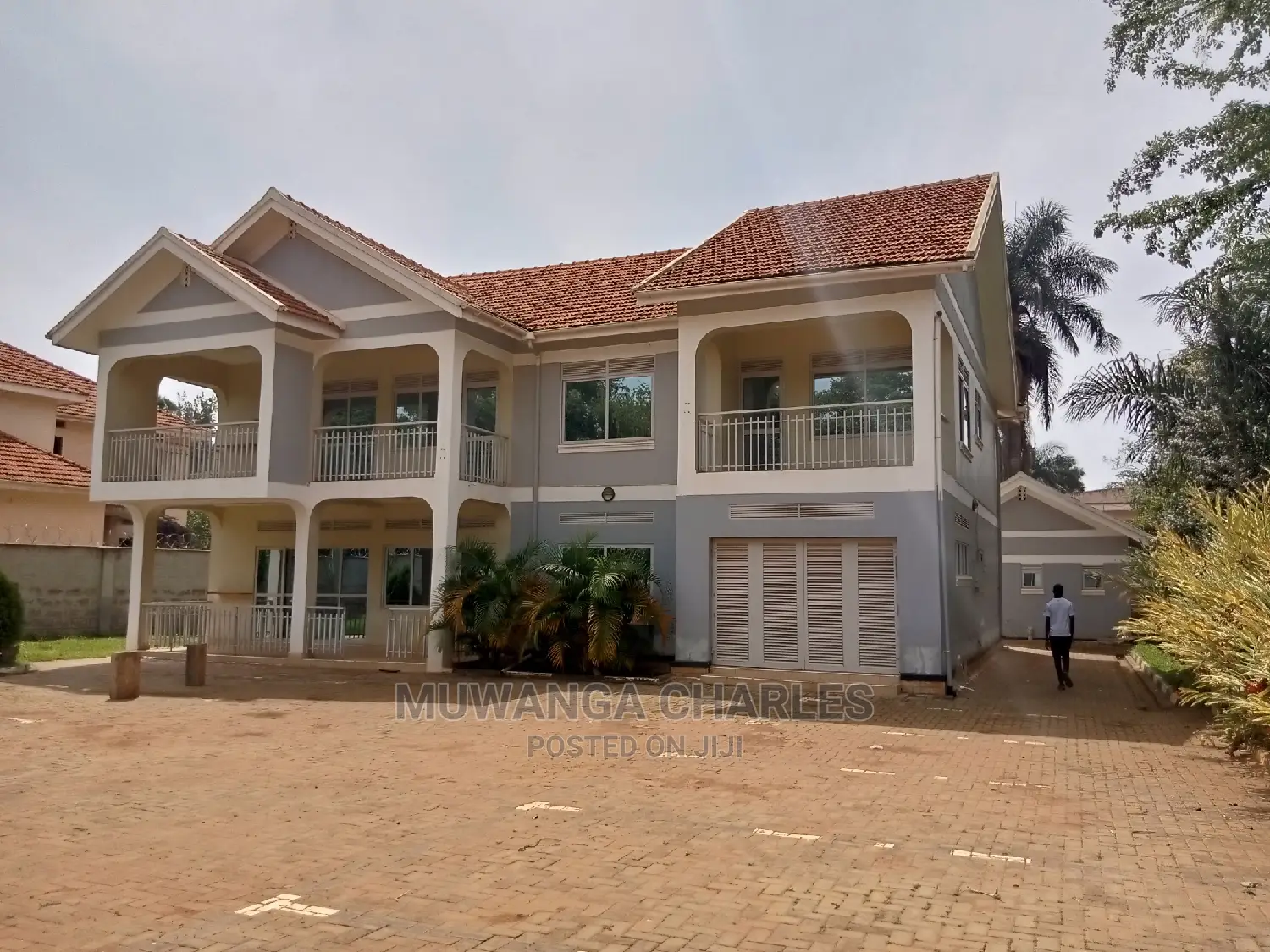 5bdrm Duplex in Fs Properties Ltd, Central Division for Rent in Central Division