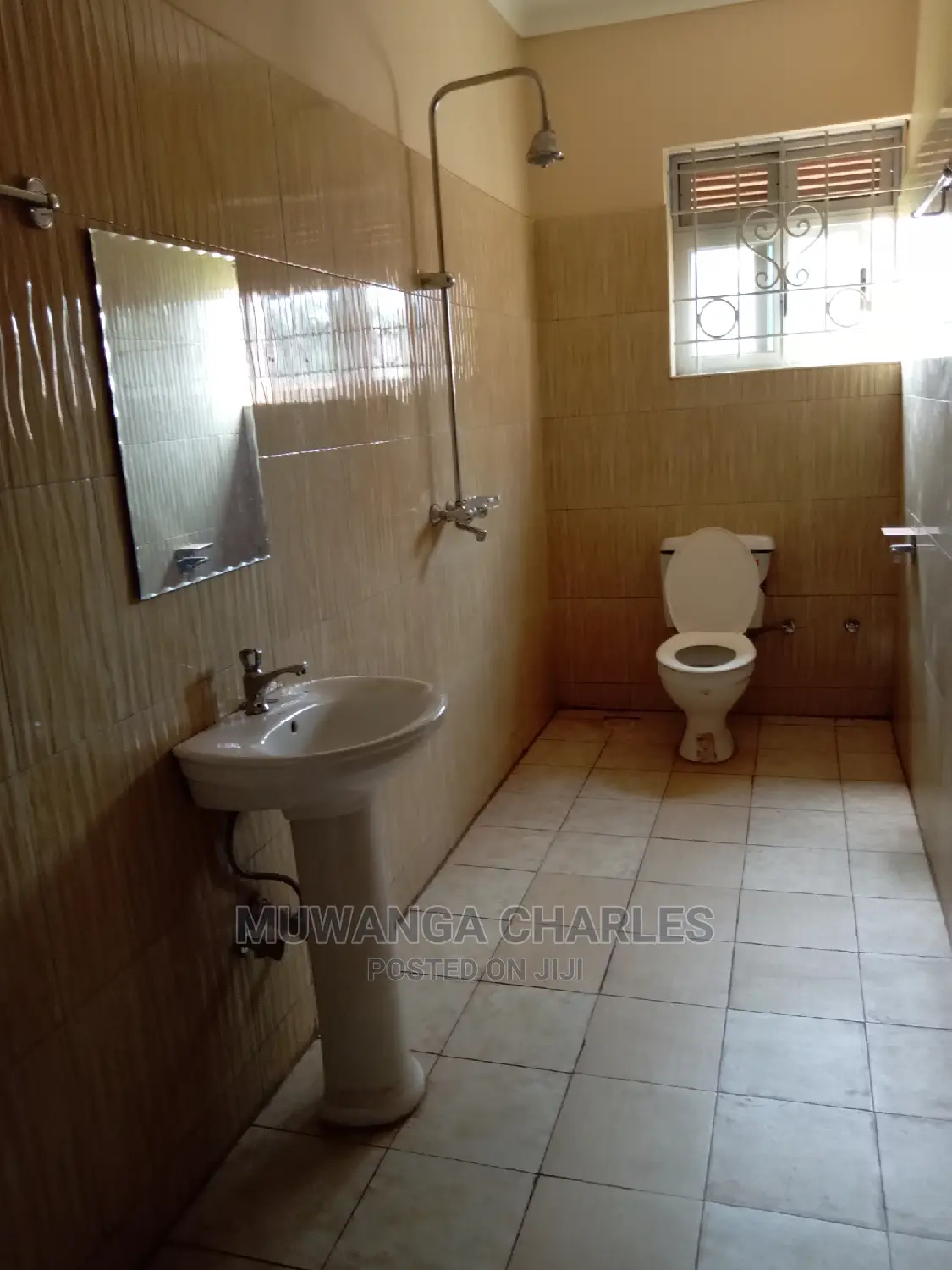 5bdrm Duplex in Fs Properties Ltd, Central Division for Rent in Central Division