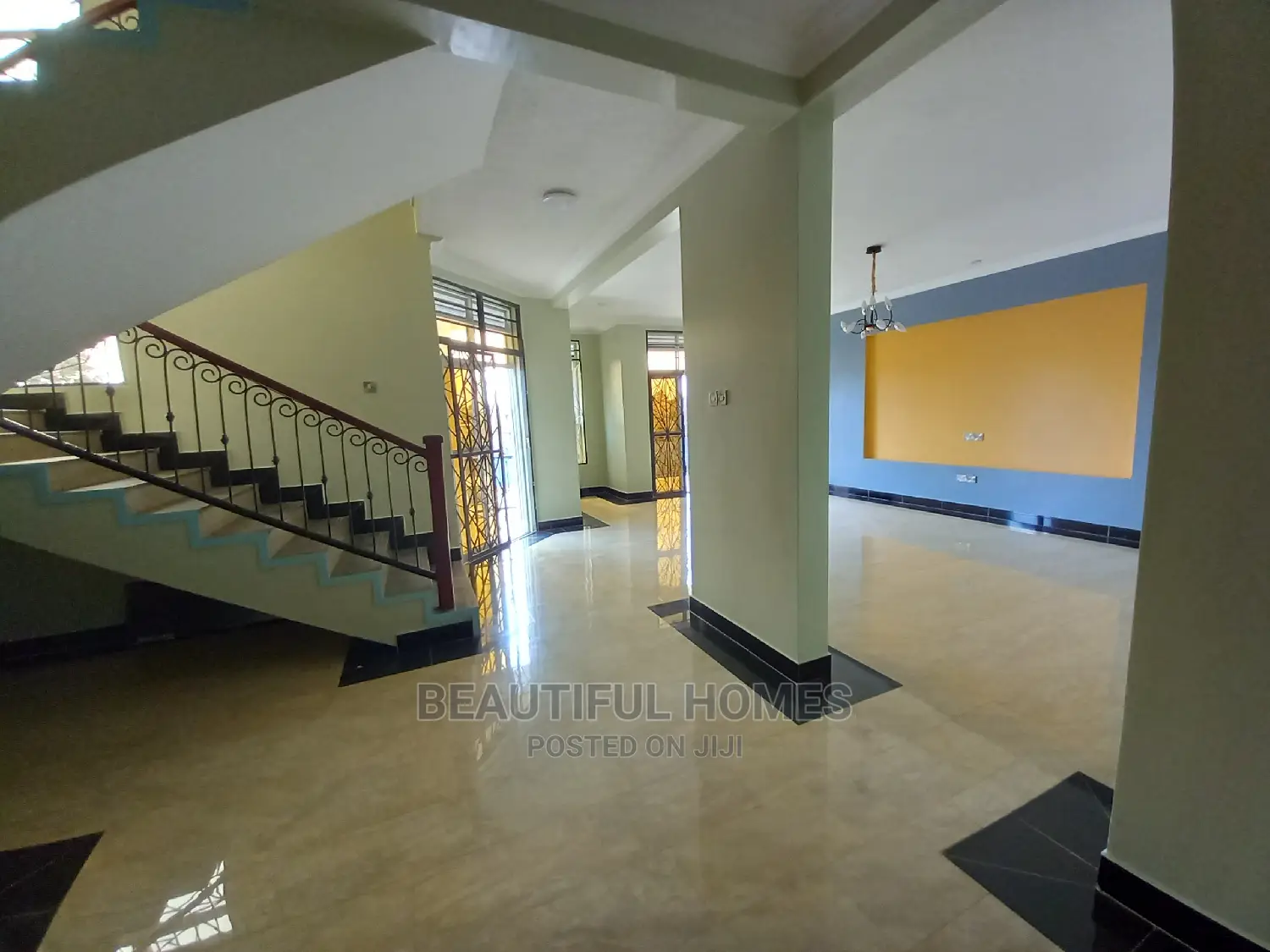Furnished 6bdrm Mansion in Kira for Sale in Kira