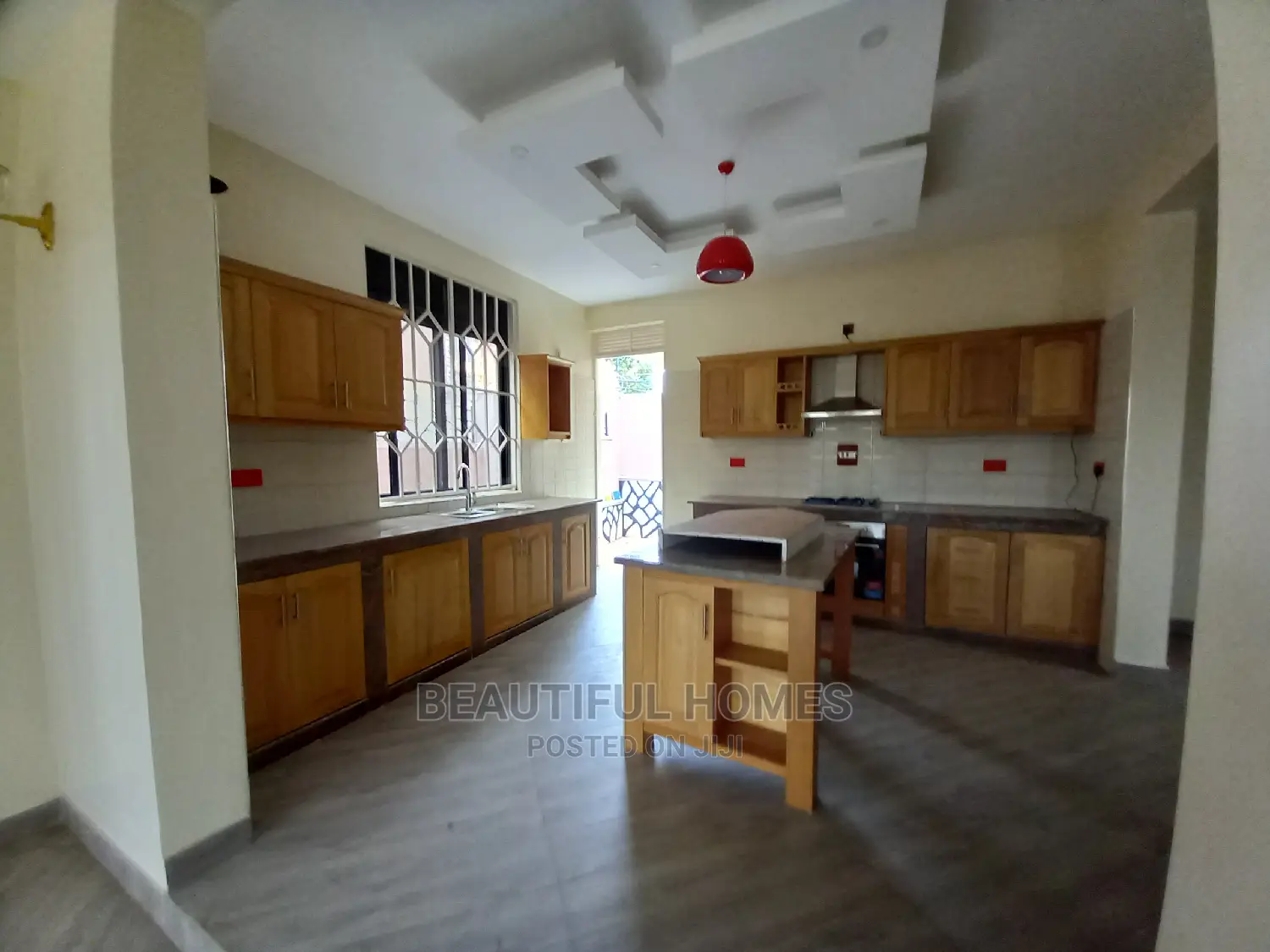 Furnished 5bdrm Duplex in Kira for Sale in Kira