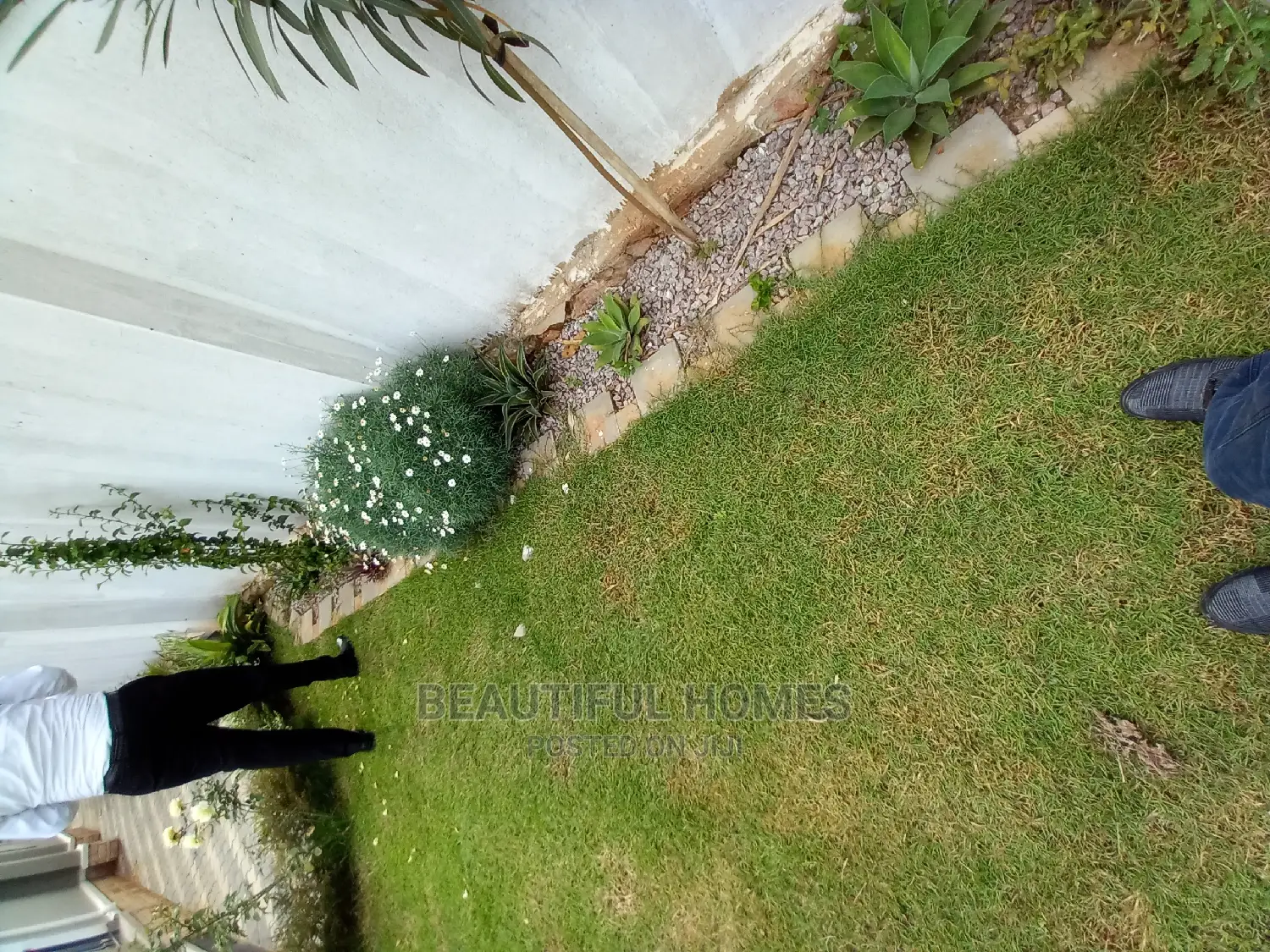 Furnished 6bdrm Mansion in Palace, Kira for Sale in Kira