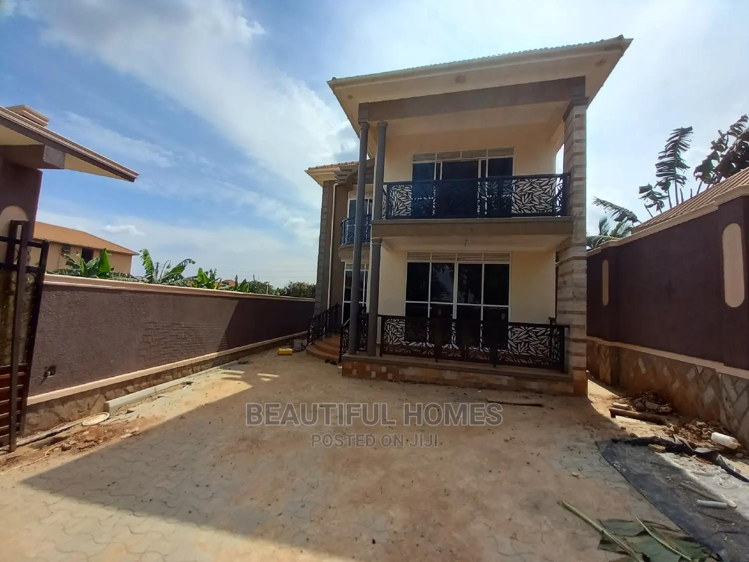 Furnished 4bdrm Duplex in Kisaasi, Nakawa for Sale in Nakawa