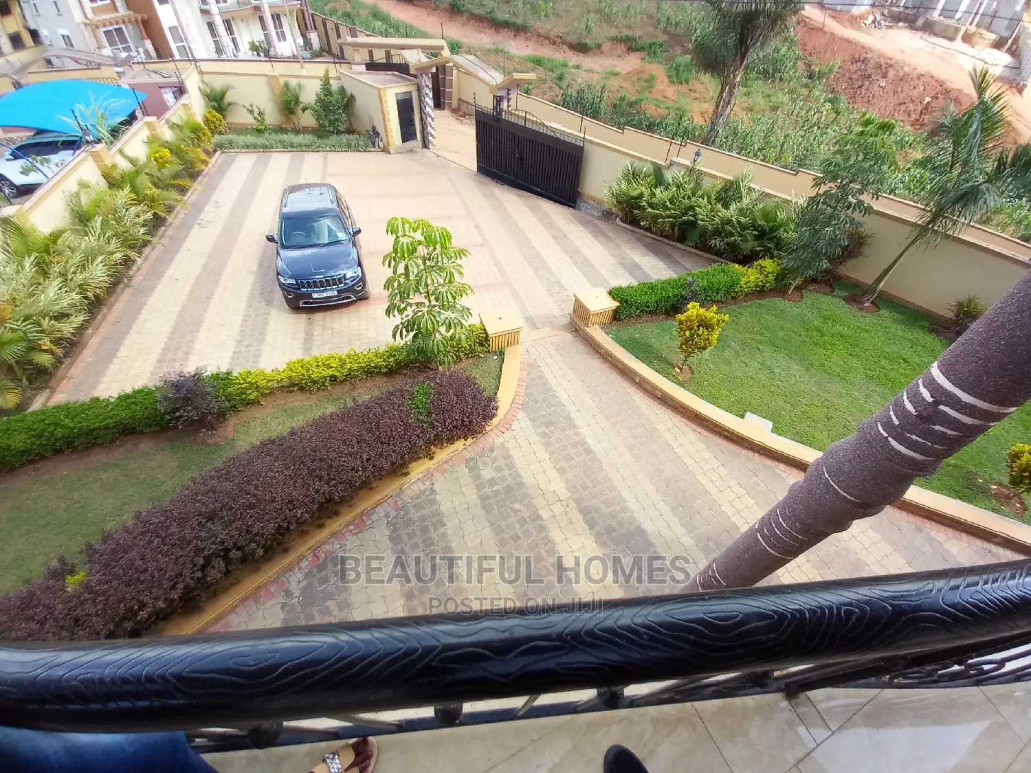 Furnished 6bdrm Mansion in Kiwatule, Central Division for Sale in Central Division