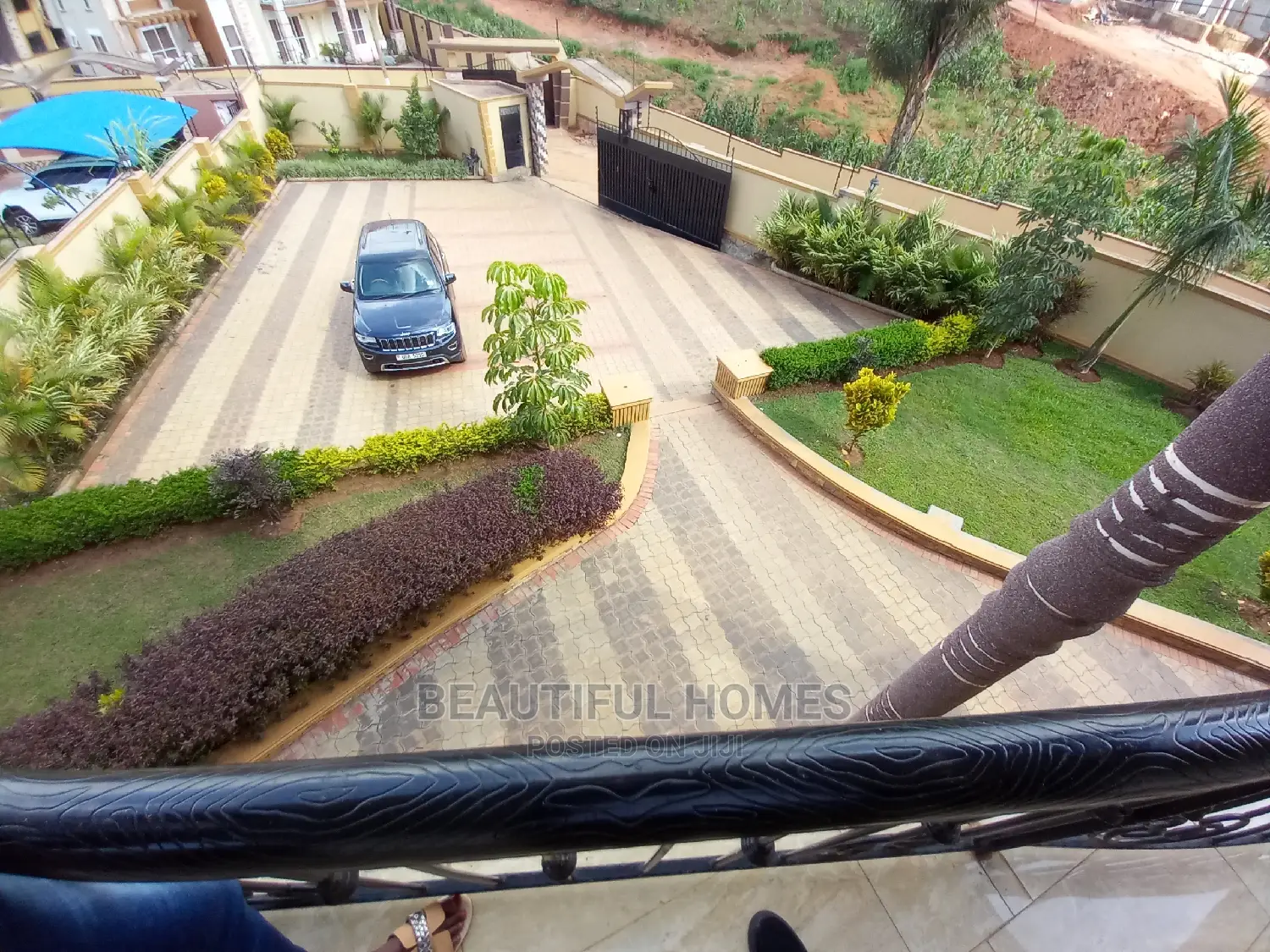 Furnished 6bdrm Mansion in Kiwatule, Central Division for Sale in Central Division