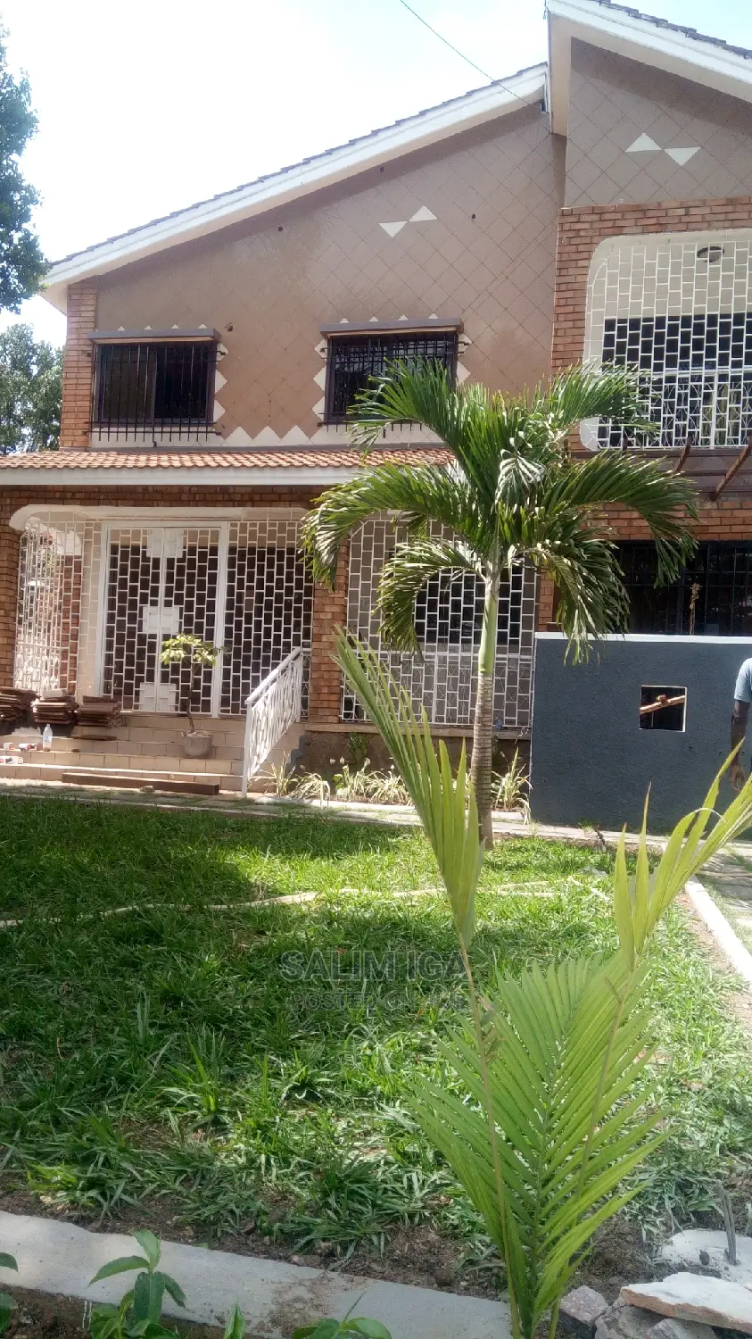 4bdrm Duplex in Kololo Property, Central Division for Rent in Central Division