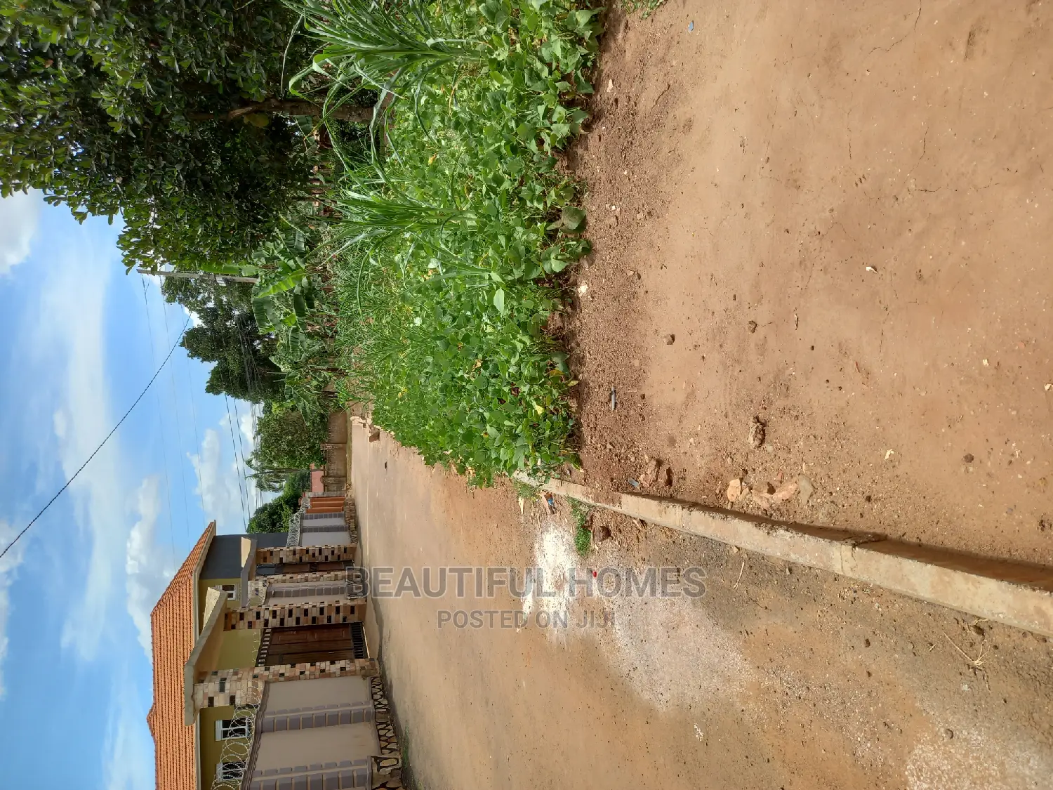 Furnished 4bdrm House in Tarmacked, Kira for Sale in Kira