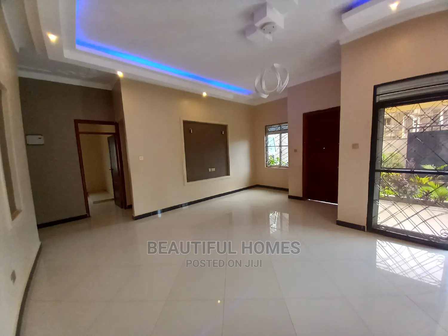 Furnished 4bdrm House in Tarmacked, Kira for Sale in Kira