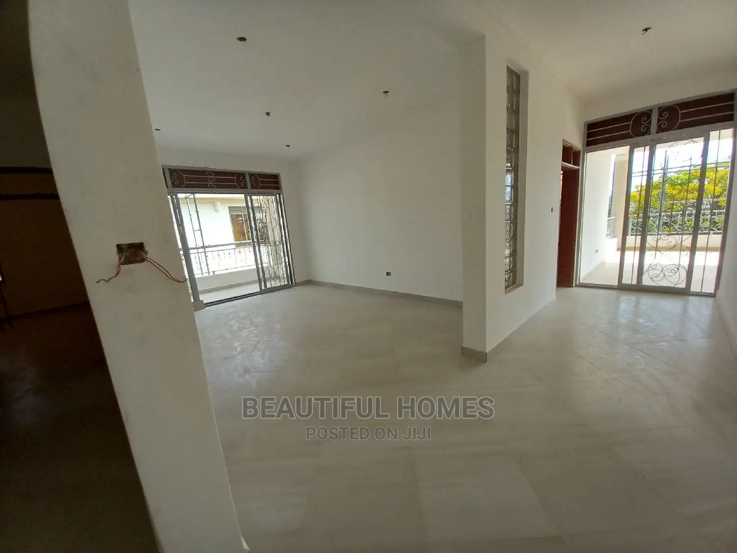 Furnished 6bdrm Mansion in Munyonyo, Makindye for Sale in Makindye