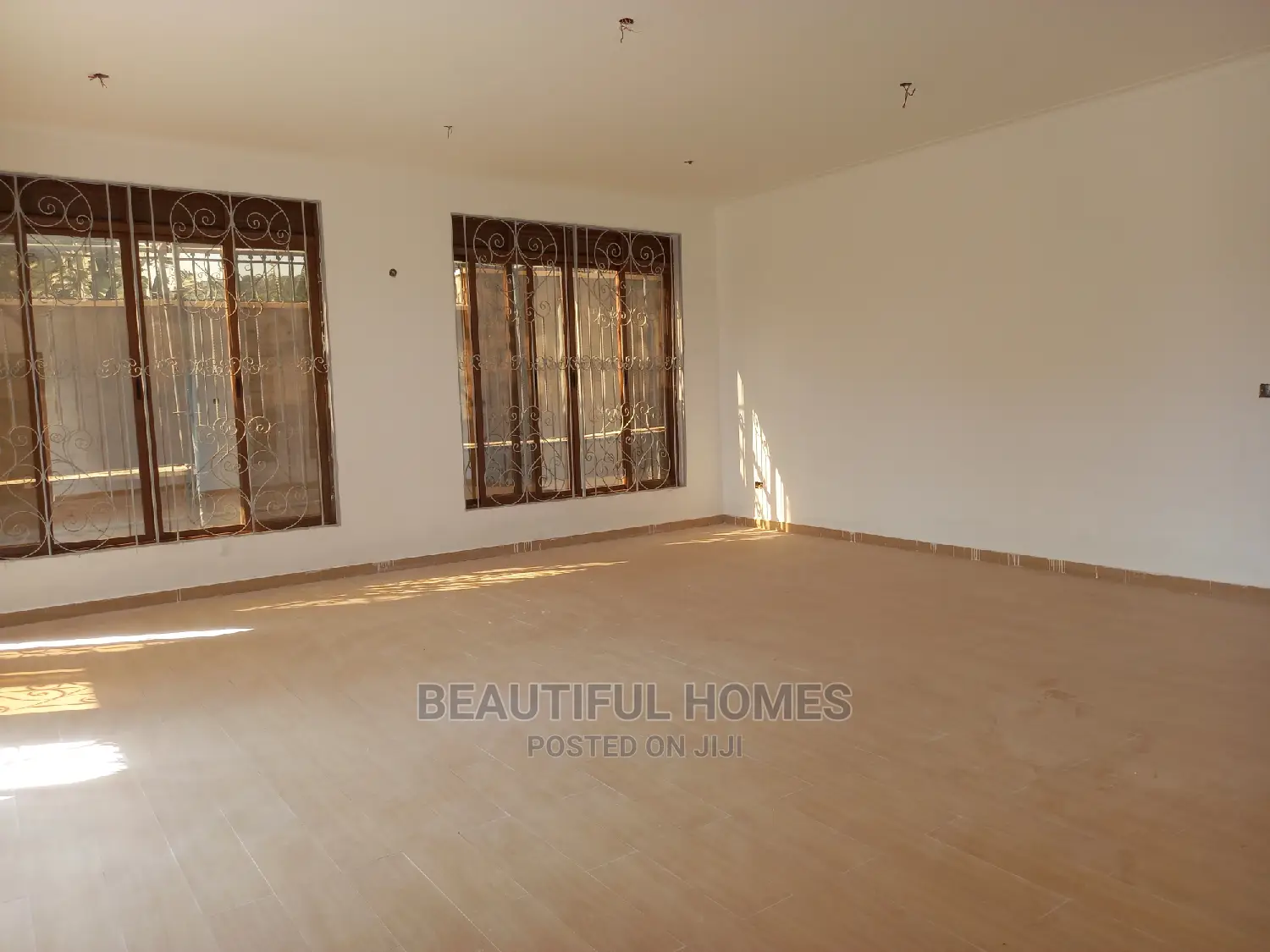 Furnished 6bdrm Mansion in Munyonyo, Makindye for Sale in Makindye