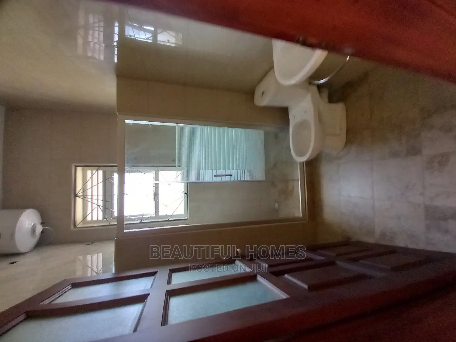 Furnished 4bdrm Duplex in Kira Tarmack Access for Sale in Kira