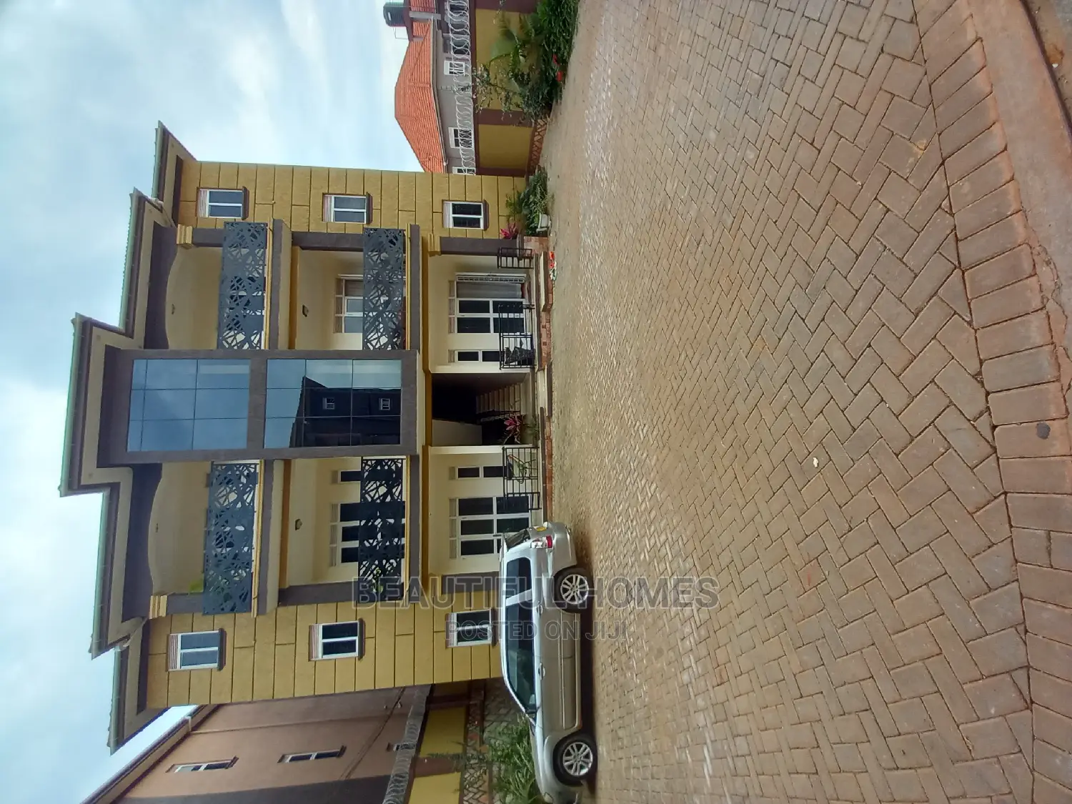 Furnished 2bdrm Apartment in Kisaasi, Nakawa for Sale in Nakawa