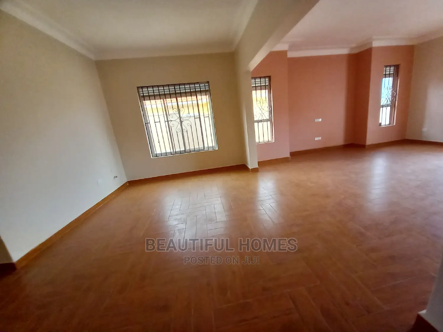 Furnished 4bdrm Bungalow in Posh, Kira for Sale in Kira