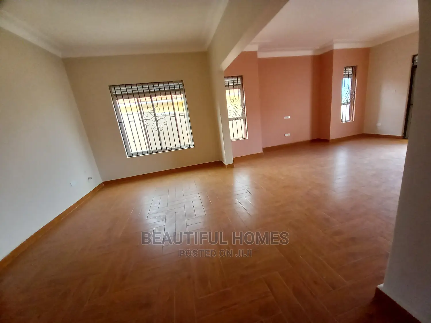 Furnished 4bdrm Bungalow in Posh, Kira for Sale in Kira