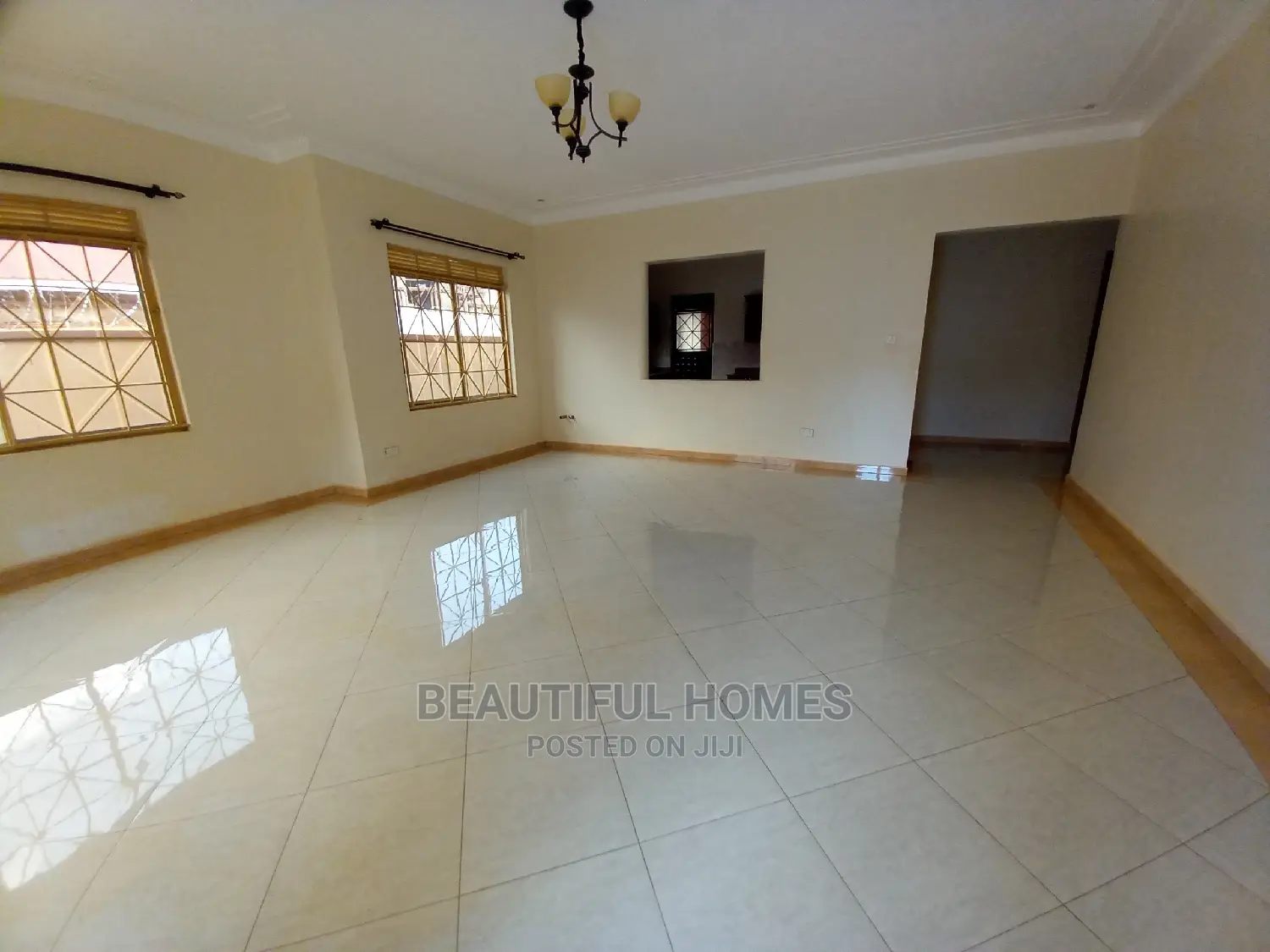 Furnished 4bdrm House in Kira Posh for Sale in Kira