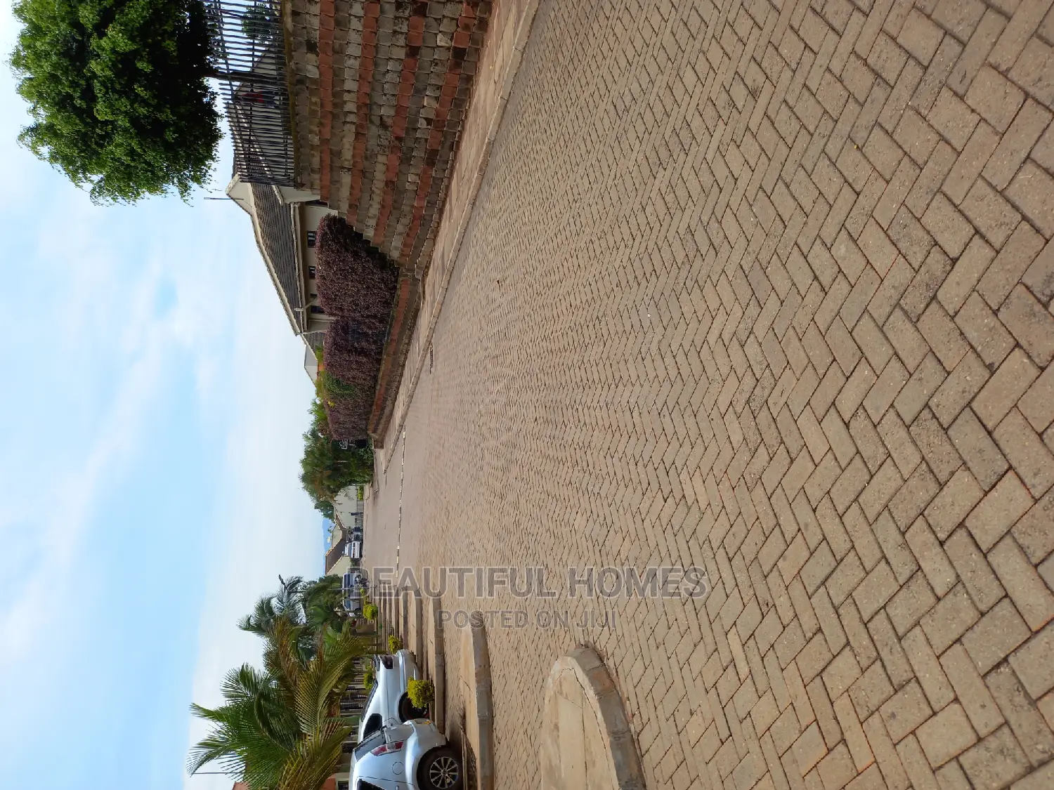 Furnished 4bdrm Villa in Kesington City, Central Division for Sale in Central Division