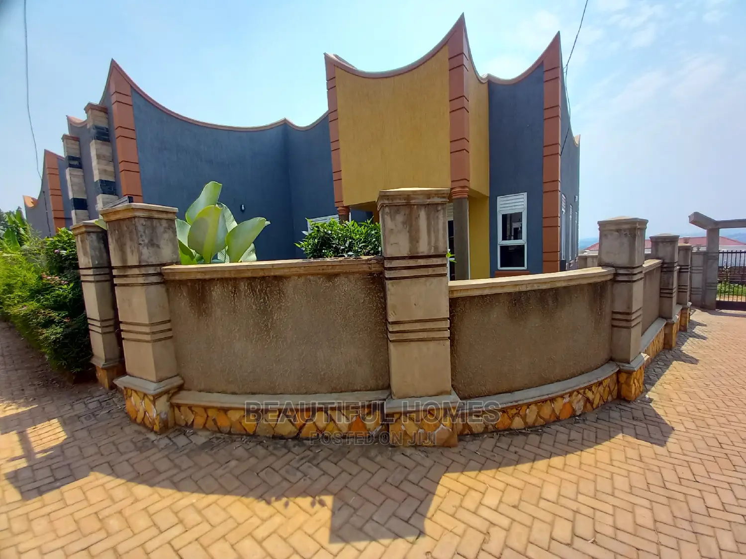 Furnished 4bdrm Villa in Kira Posh for Sale in Kira
